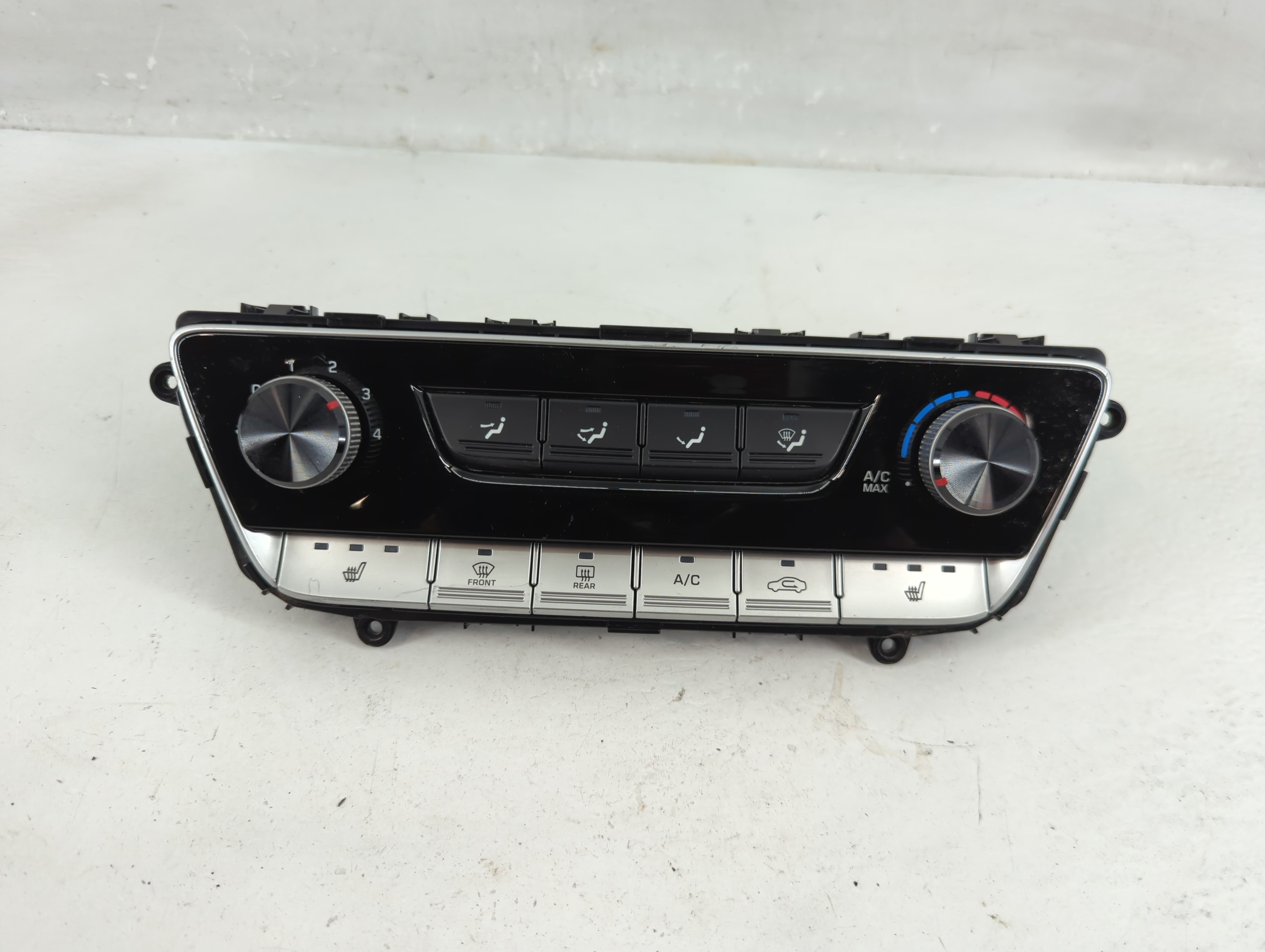 2018-2019 Hyundai Sonata Ac Heater Climate Control 97250-c2ab0zl5 1240799 - Oemusedautoparts1.com