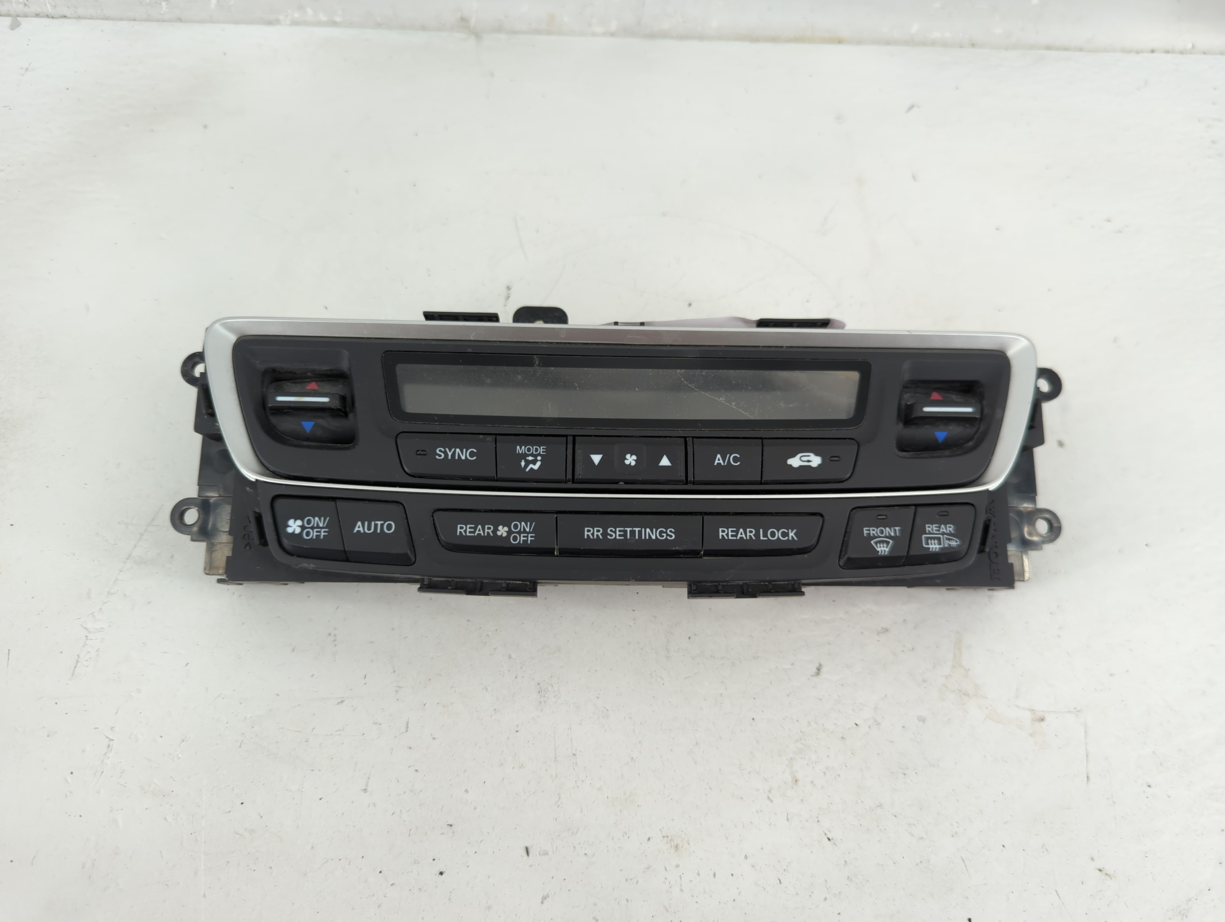 2019-2020 Honda Pilot Ac Heater Climate Control 1240834 - Oemusedautoparts1.com