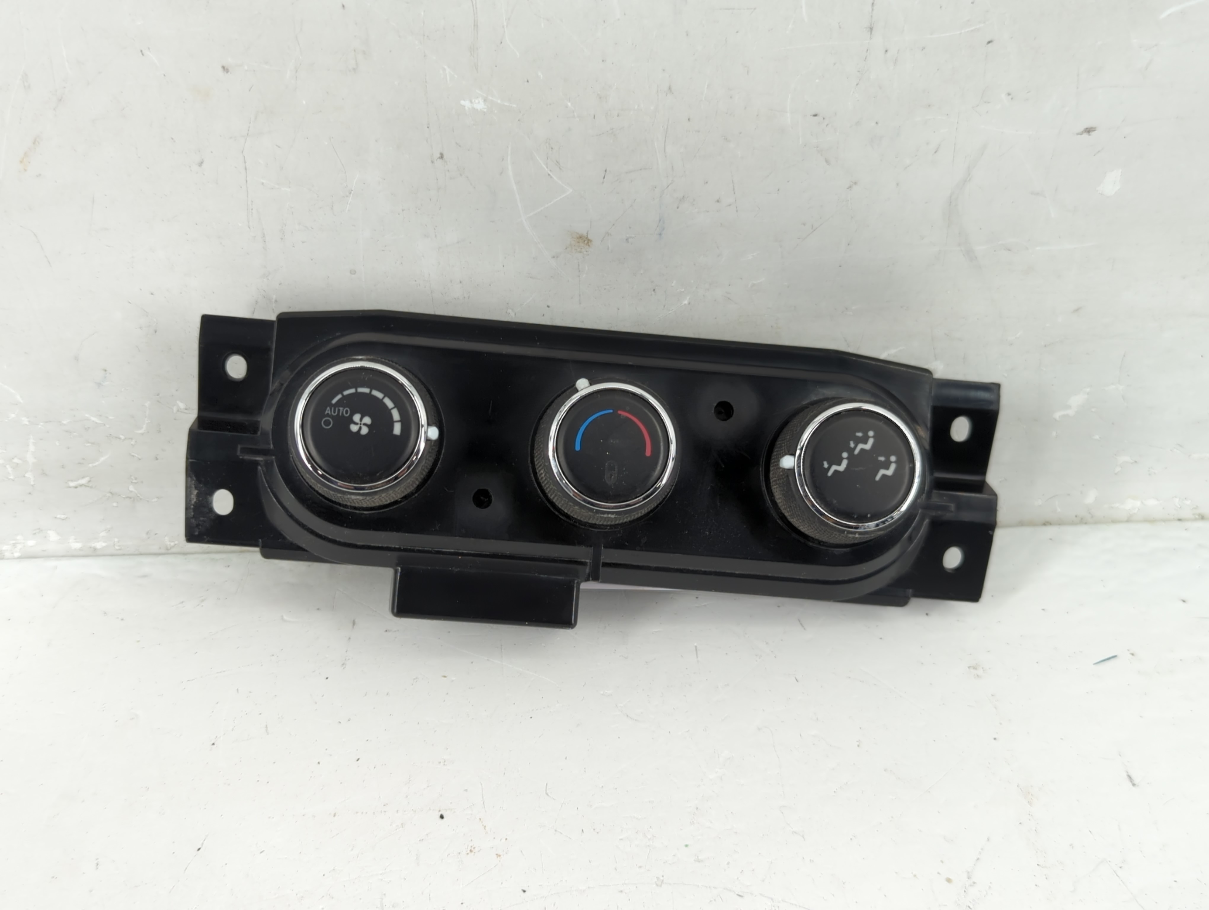 2014-2015 Dodge Durango Ac Heater Roof Climate Control 68158253ad 1240839 - Oemusedautoparts1.com