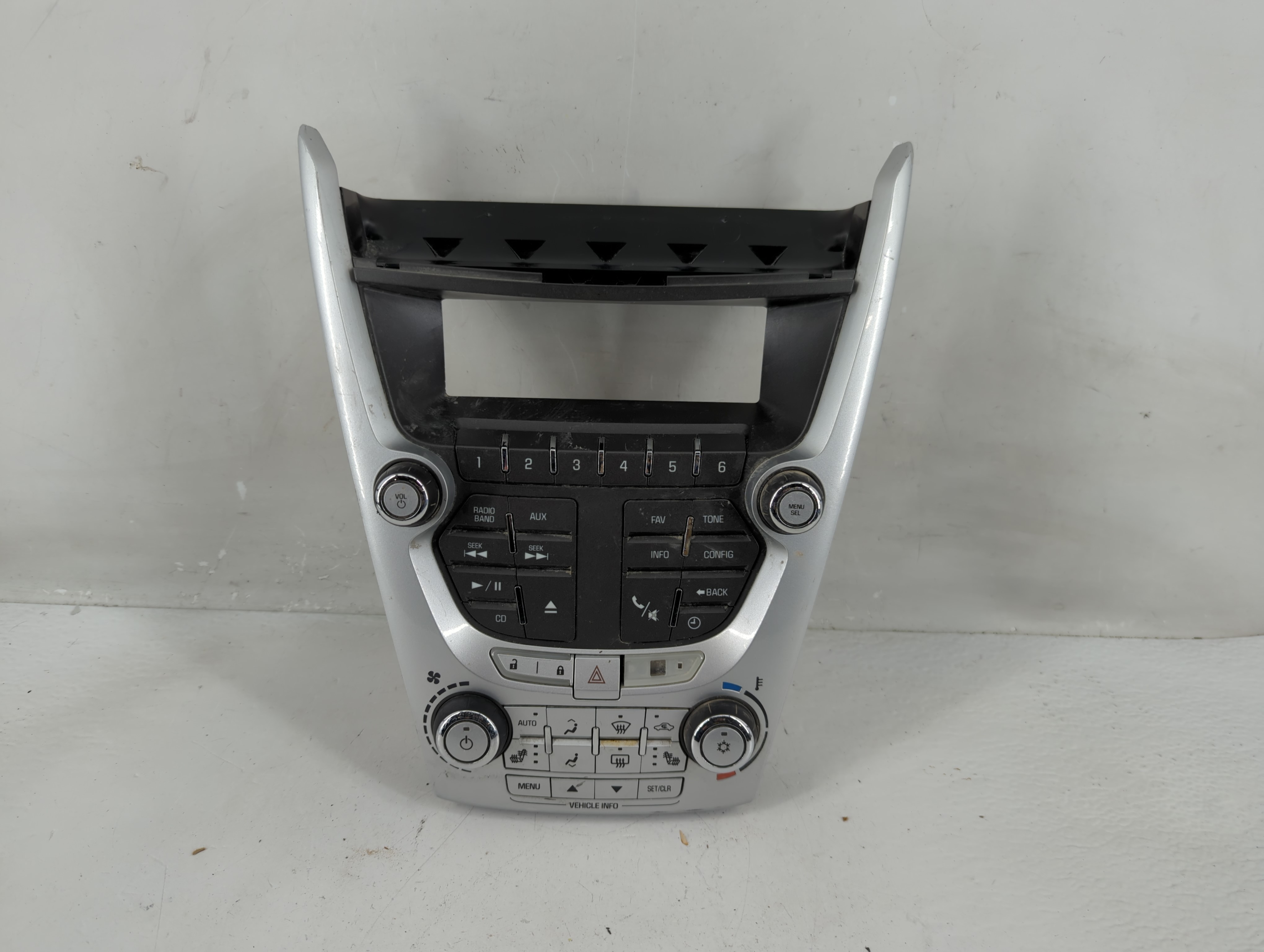 2010-2011 Gmc Terrain Radio Control Panel 1240864 - Oemusedautoparts1.com