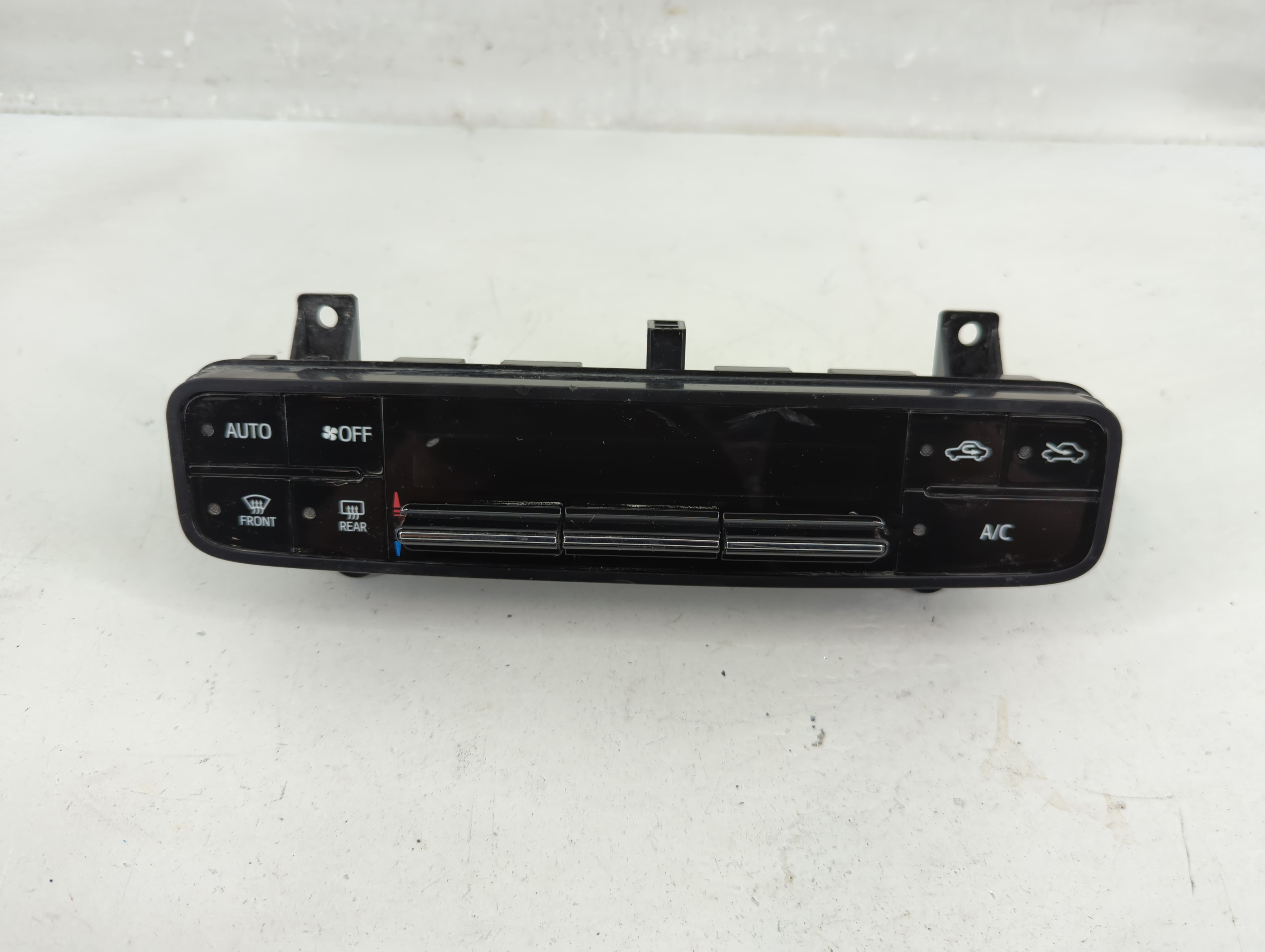 2017-2019 Toyota Corolla Ac Heater Climate Control 75k114 1240871 - Oemusedautoparts1.com