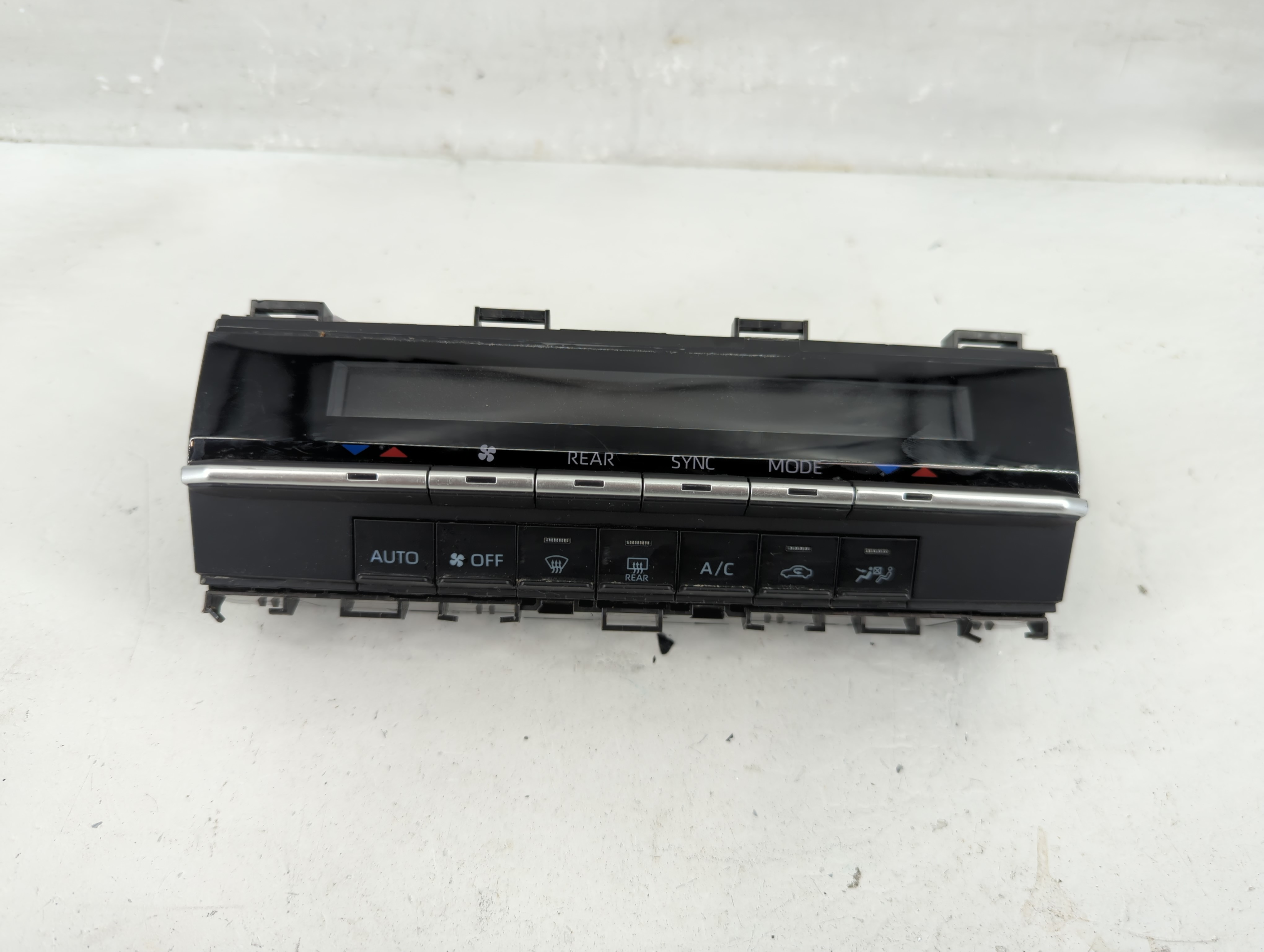 2021-2022 Toyota Sienna Ac Heater Climate Control Temperature Oem 1240873 - Oemusedautoparts1.com
