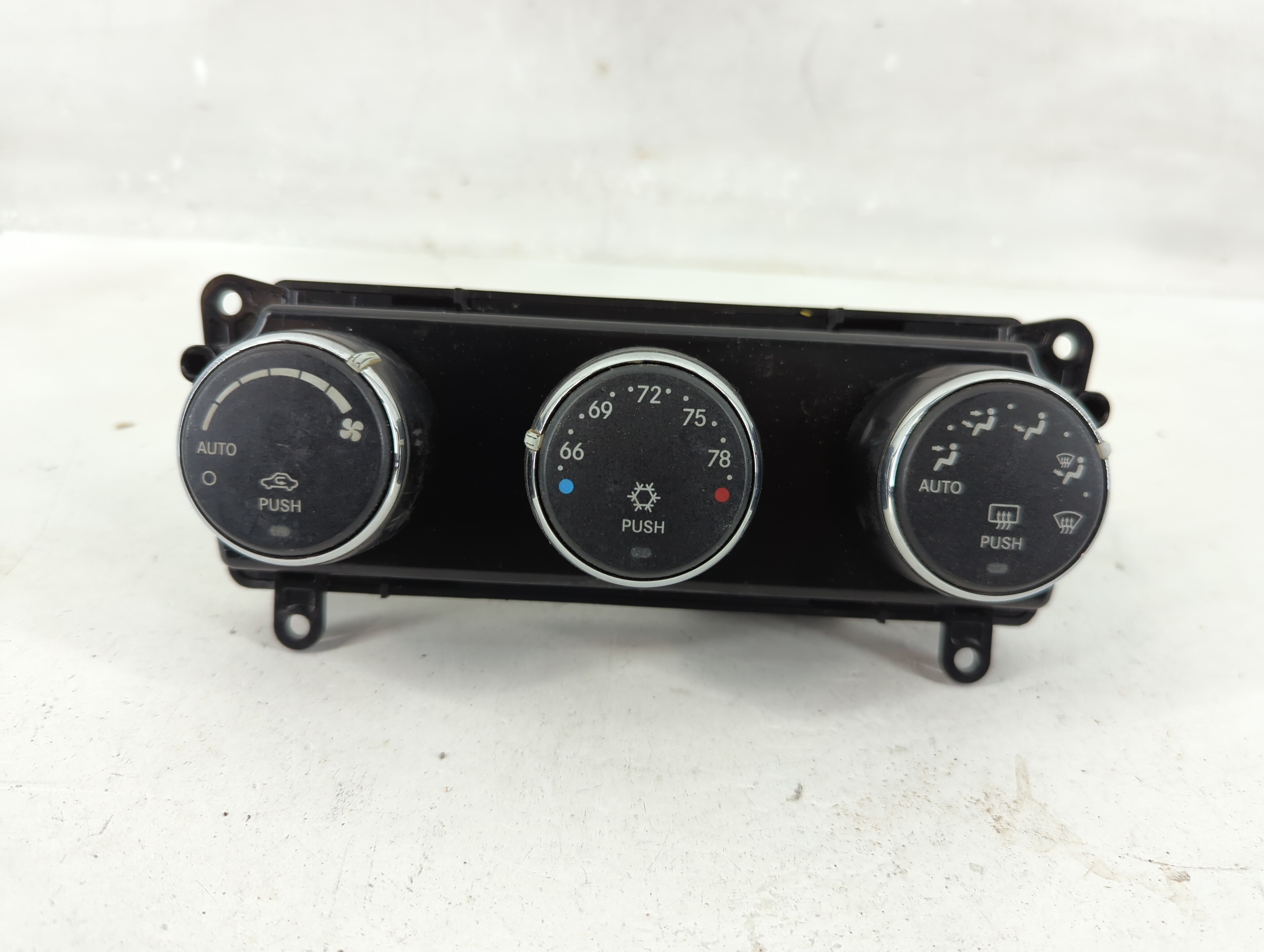 2011-2014 Chrysler 200 Ac Heater Climate Control 1240881 - Oemusedautoparts1.com