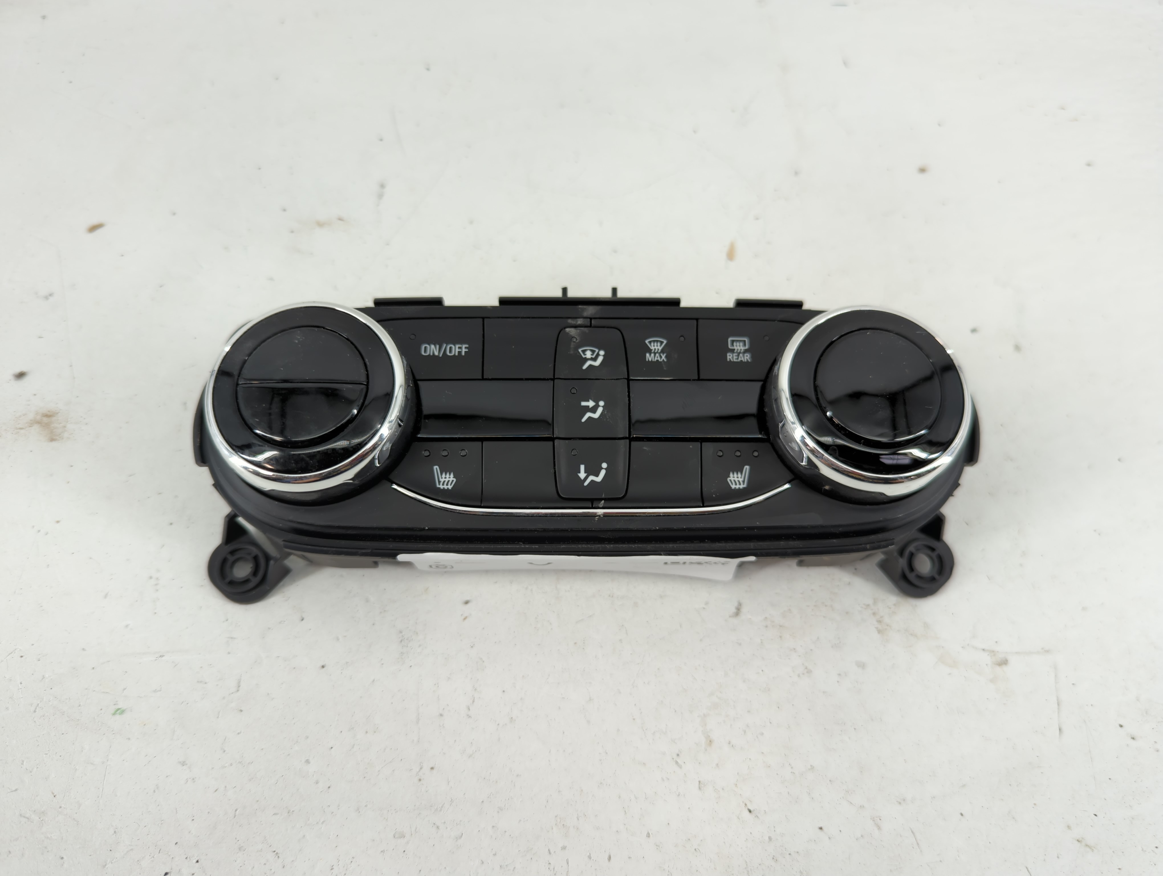 2021-2022 Chevrolet Trailblazer Ac Heater Climate Control 42775574 1240882 - Oemusedautoparts1.com