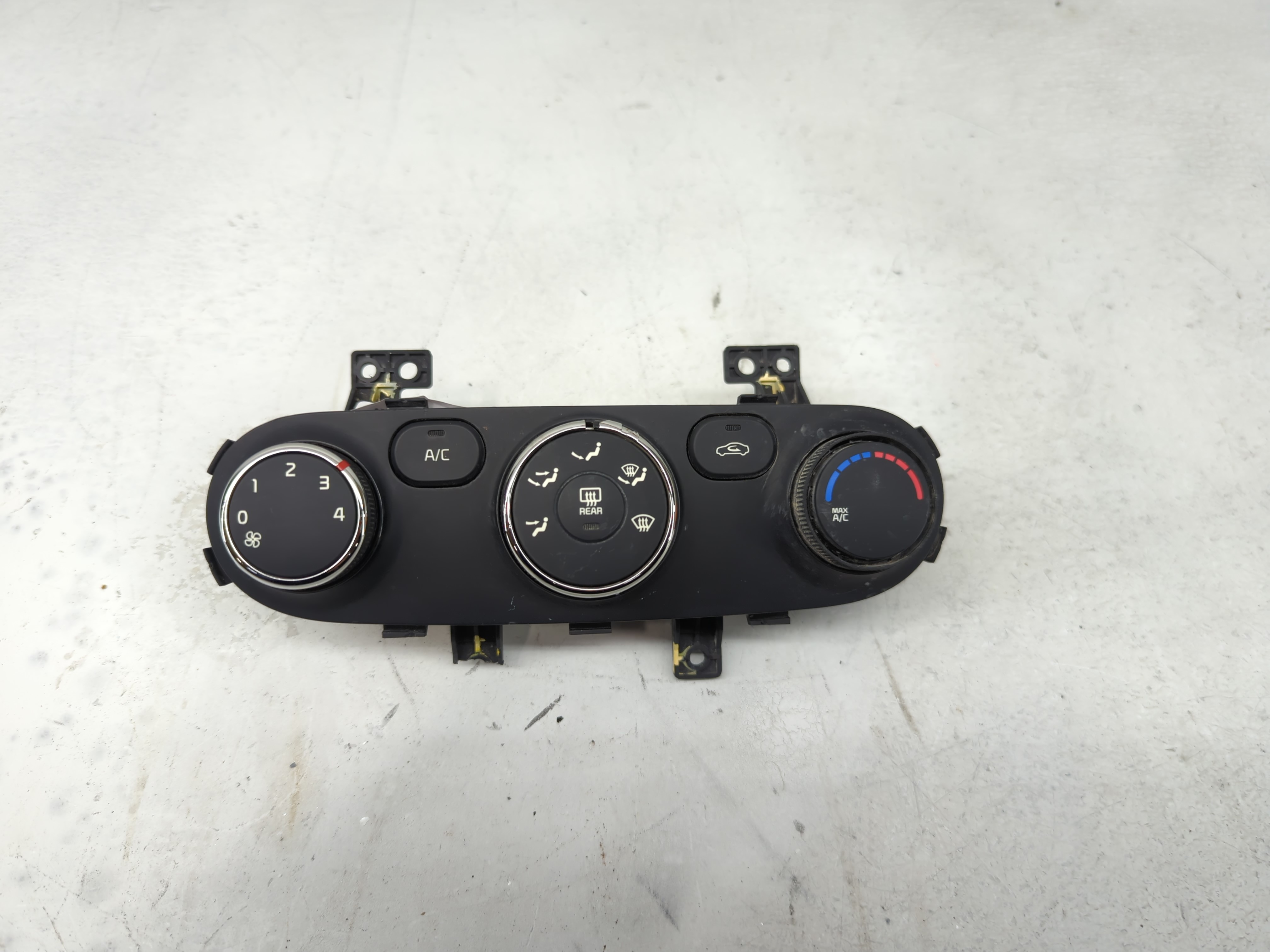 Picture of 2014-2016 Kia Forte Ac Heater Climate Control 97250-a7xxx 1240910