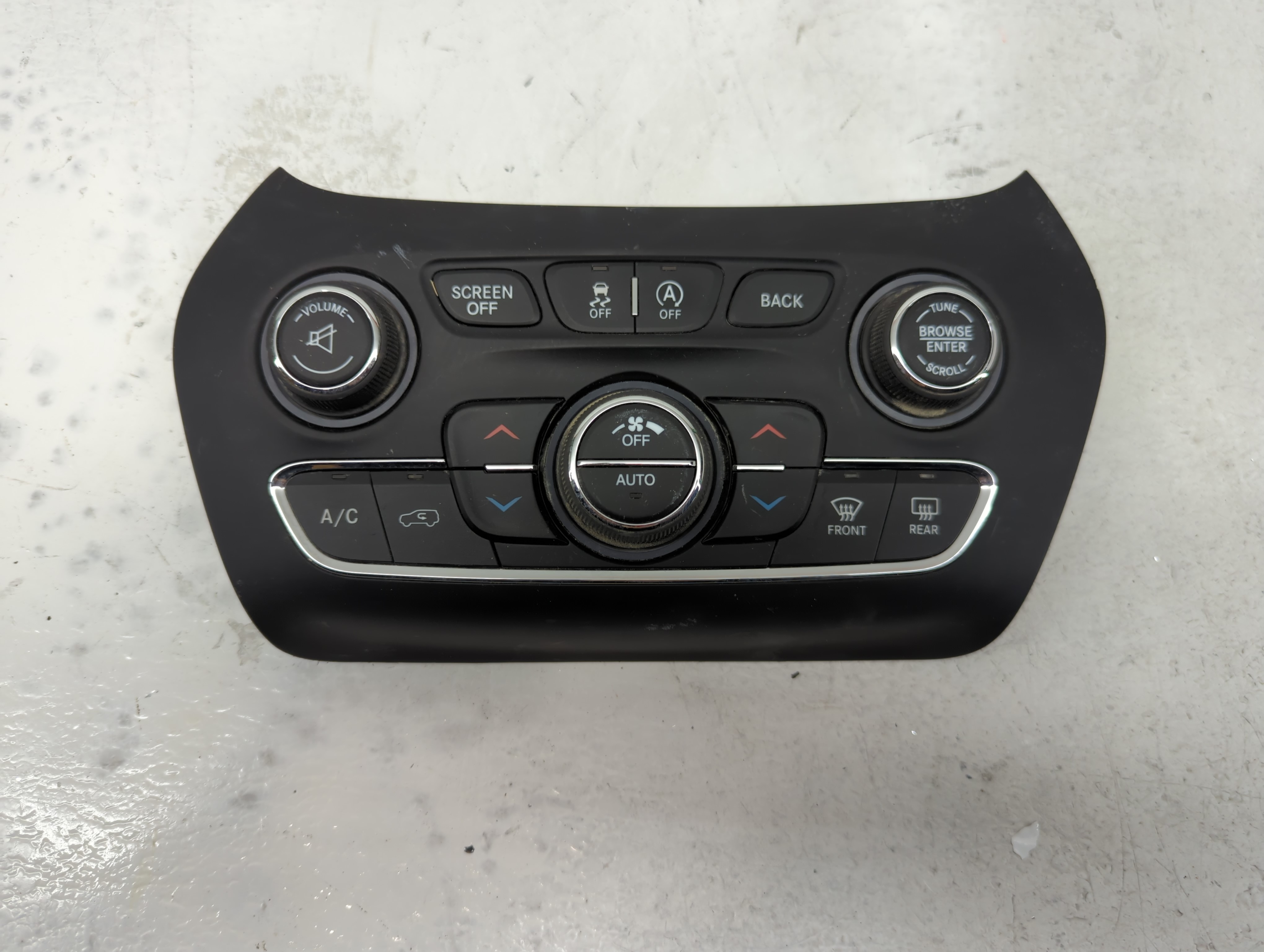2015-2018 Jeep Cherokee Ac Heater Roof Climate Control 68293527ac 1240915 - Oemusedautoparts1.com