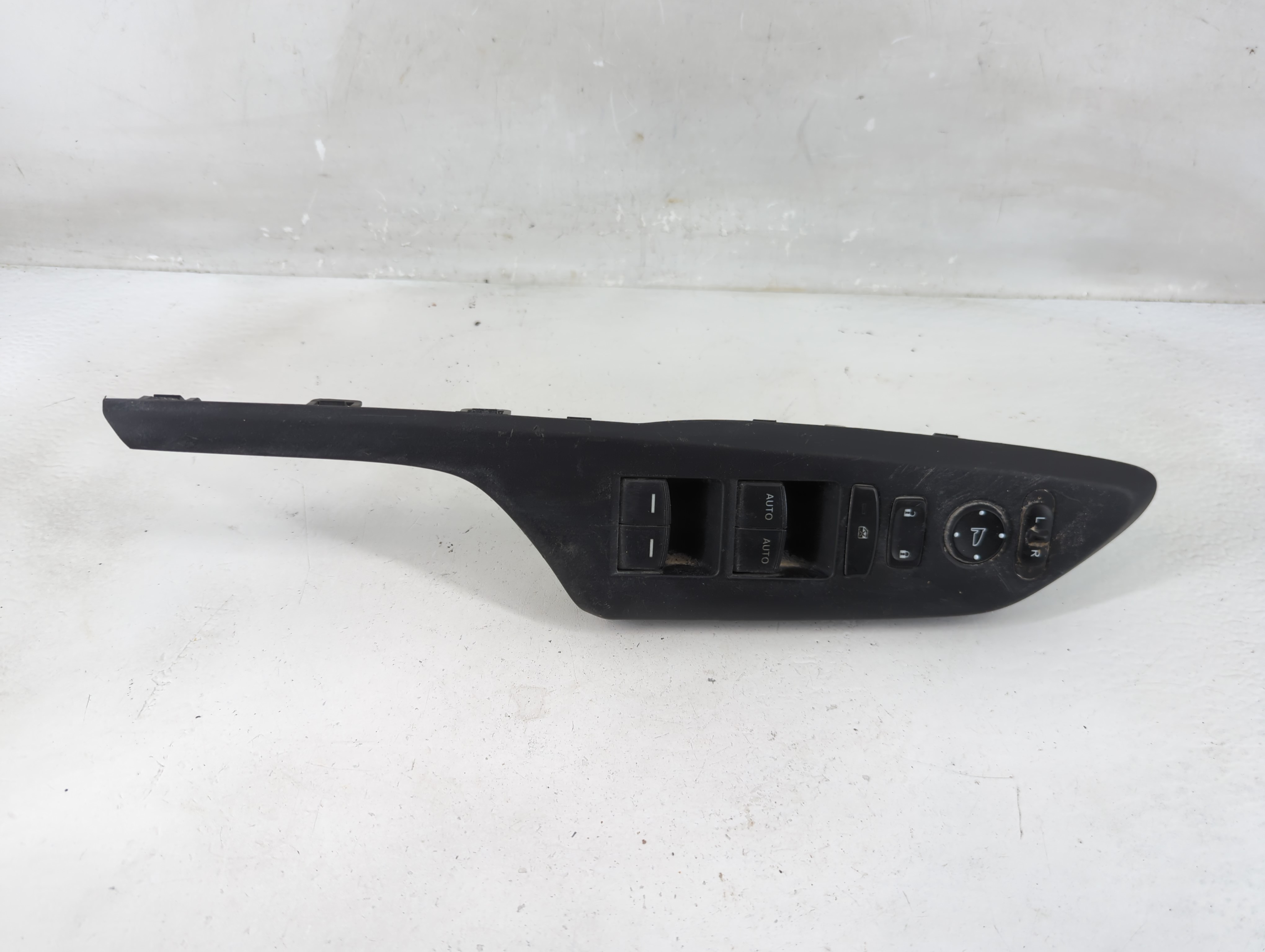 2016-2021 Honda Civic Driver Left Door Master Power Window Switch 1241045 - Oemusedautoparts1.com