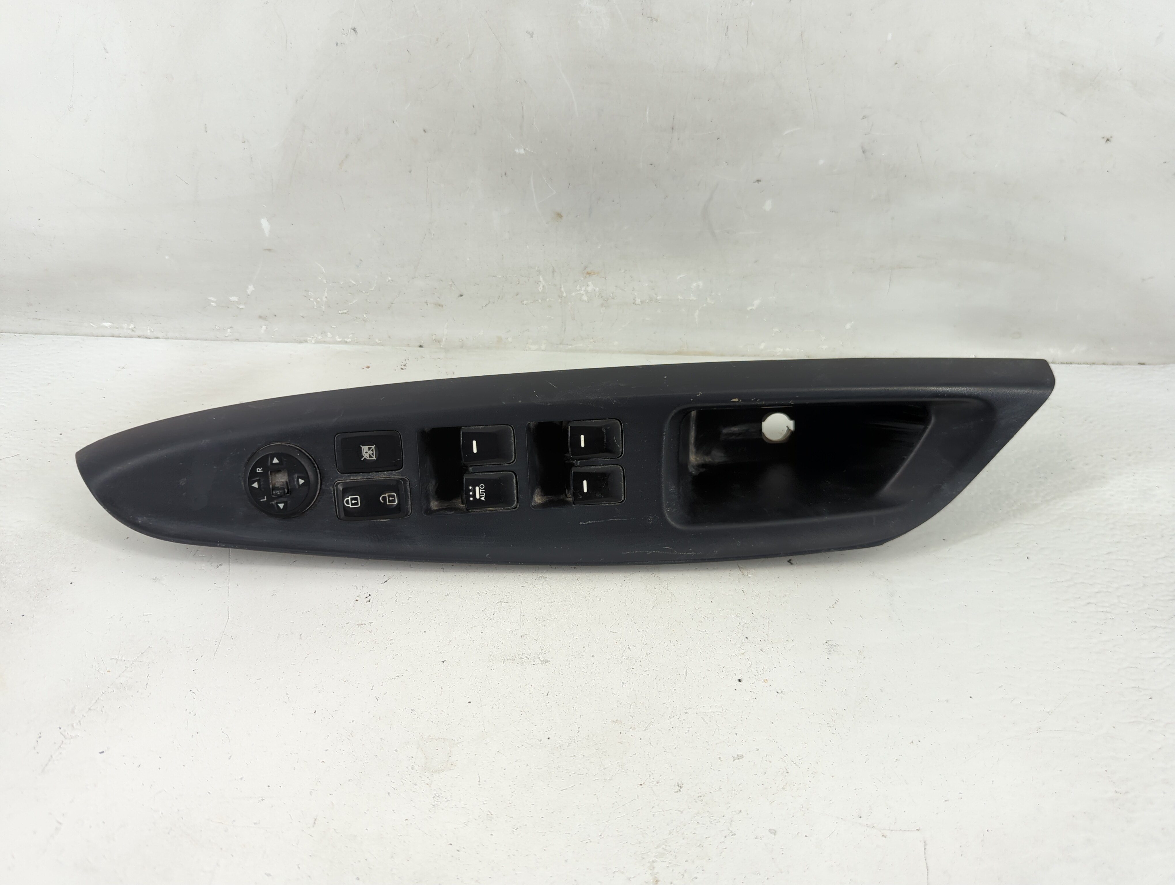 2012-2013 Kia Rio Driver Left Door Master Power Window Switch 2182679 1241050 - Oemusedautoparts1.com