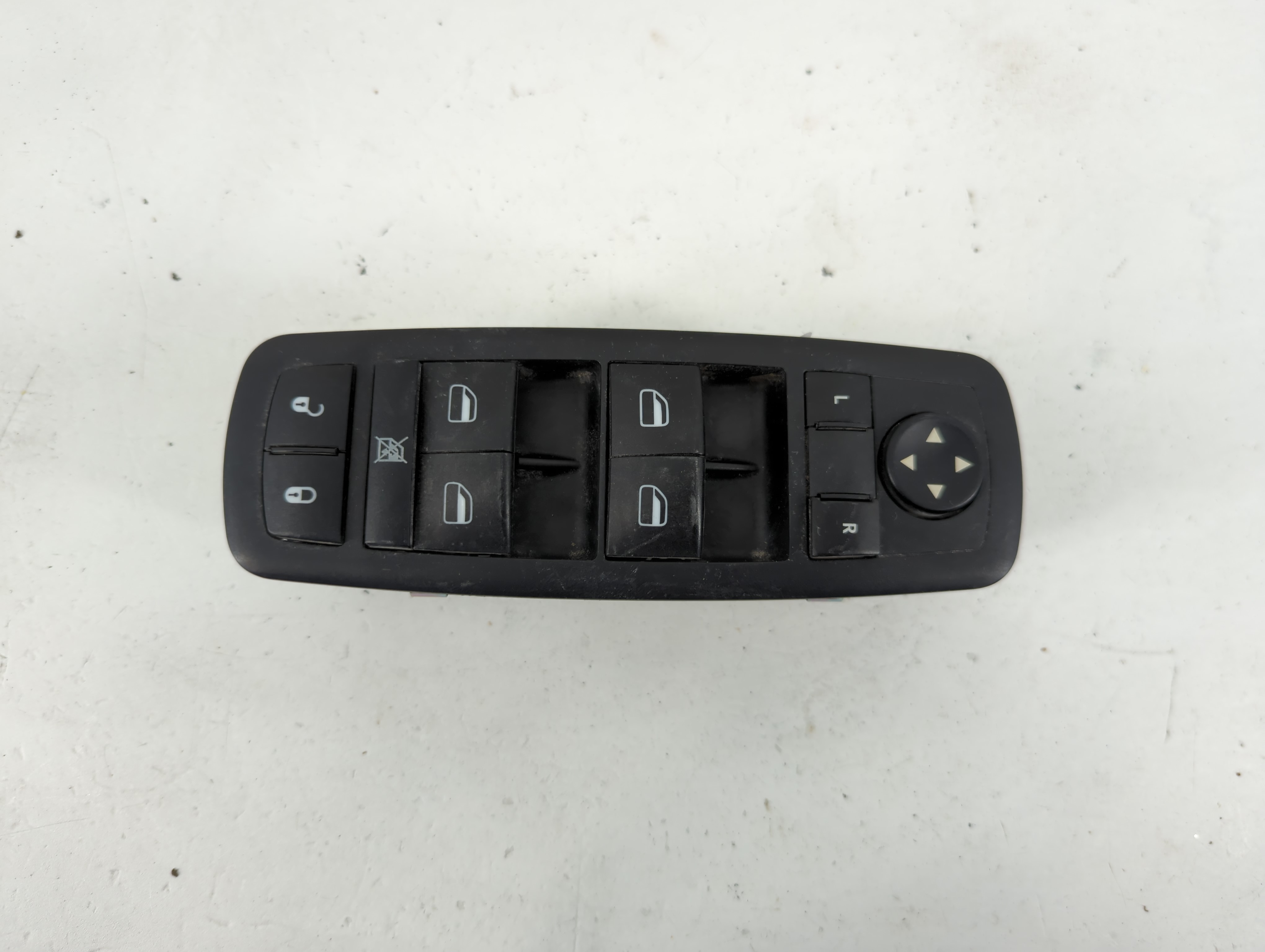 2014-2016 Jeep Cherokee Driver Left Door Master Power Window Switch 1241058 - Oemusedautoparts1.com