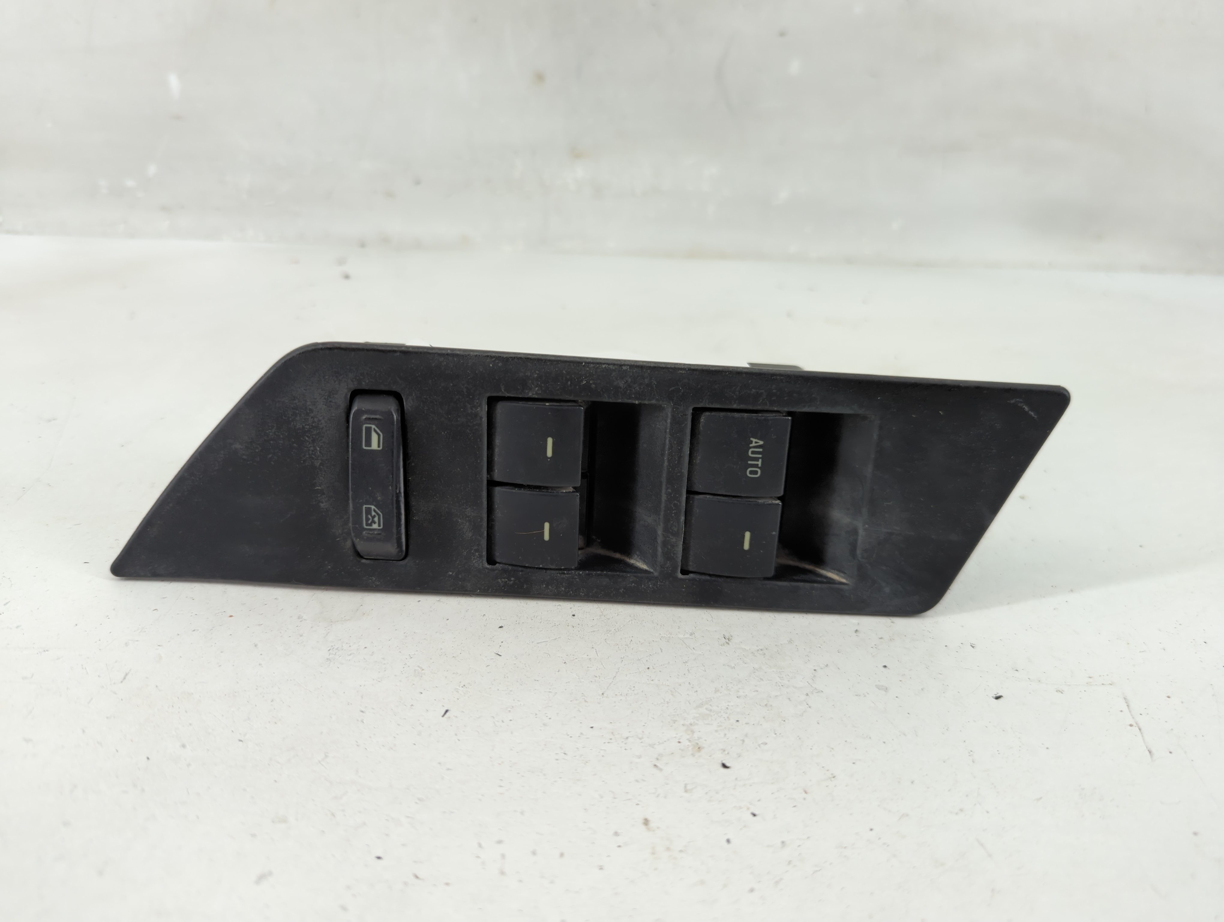2011-2014 Ford Edge Driver Left Door Master Power Window Switch 1241060 - Oemusedautoparts1.com
