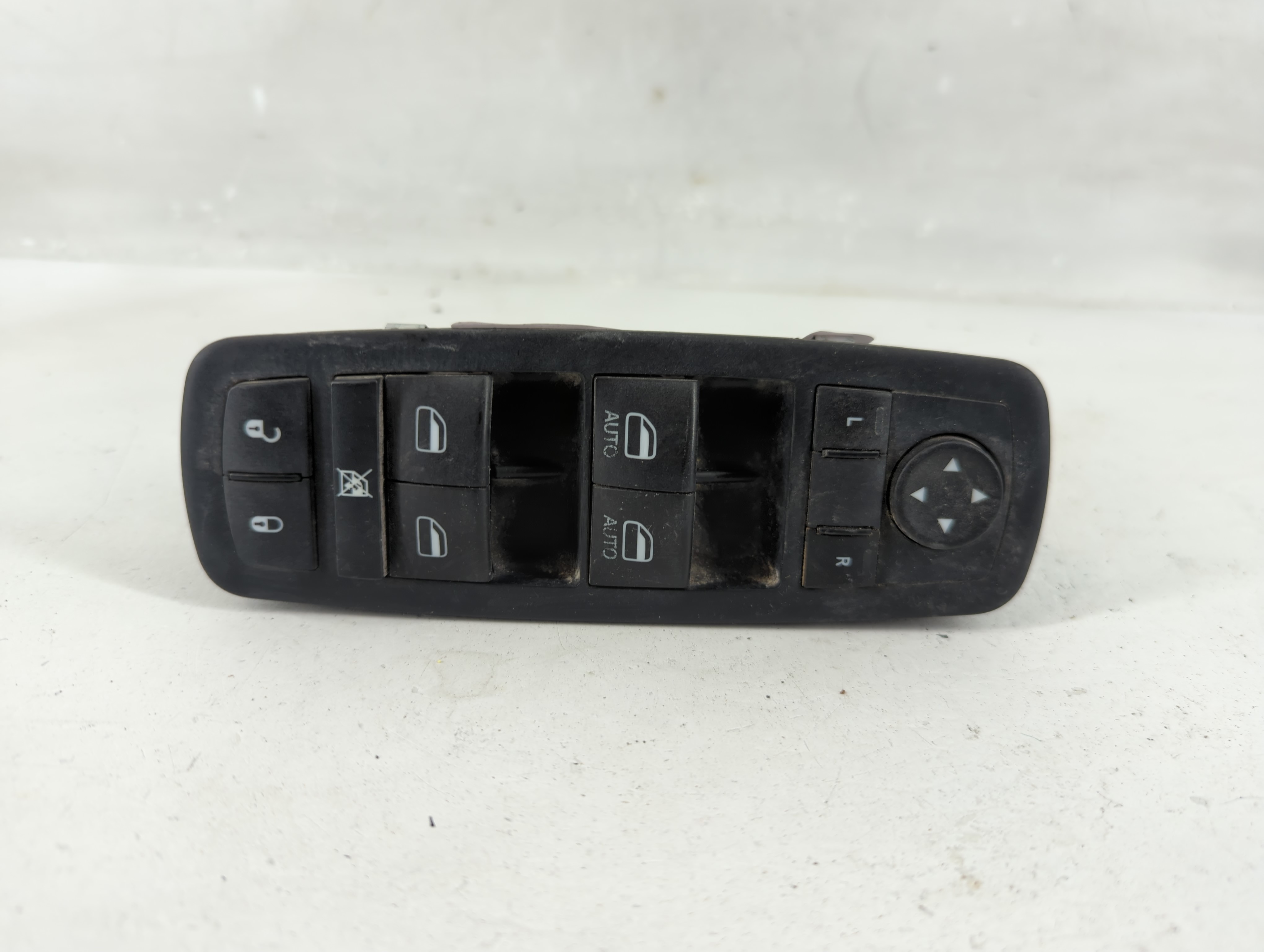 Dodge Charger Driver Left Door Master Power Window Switch 68262253aa 1241137 - Oemusedautoparts1.com