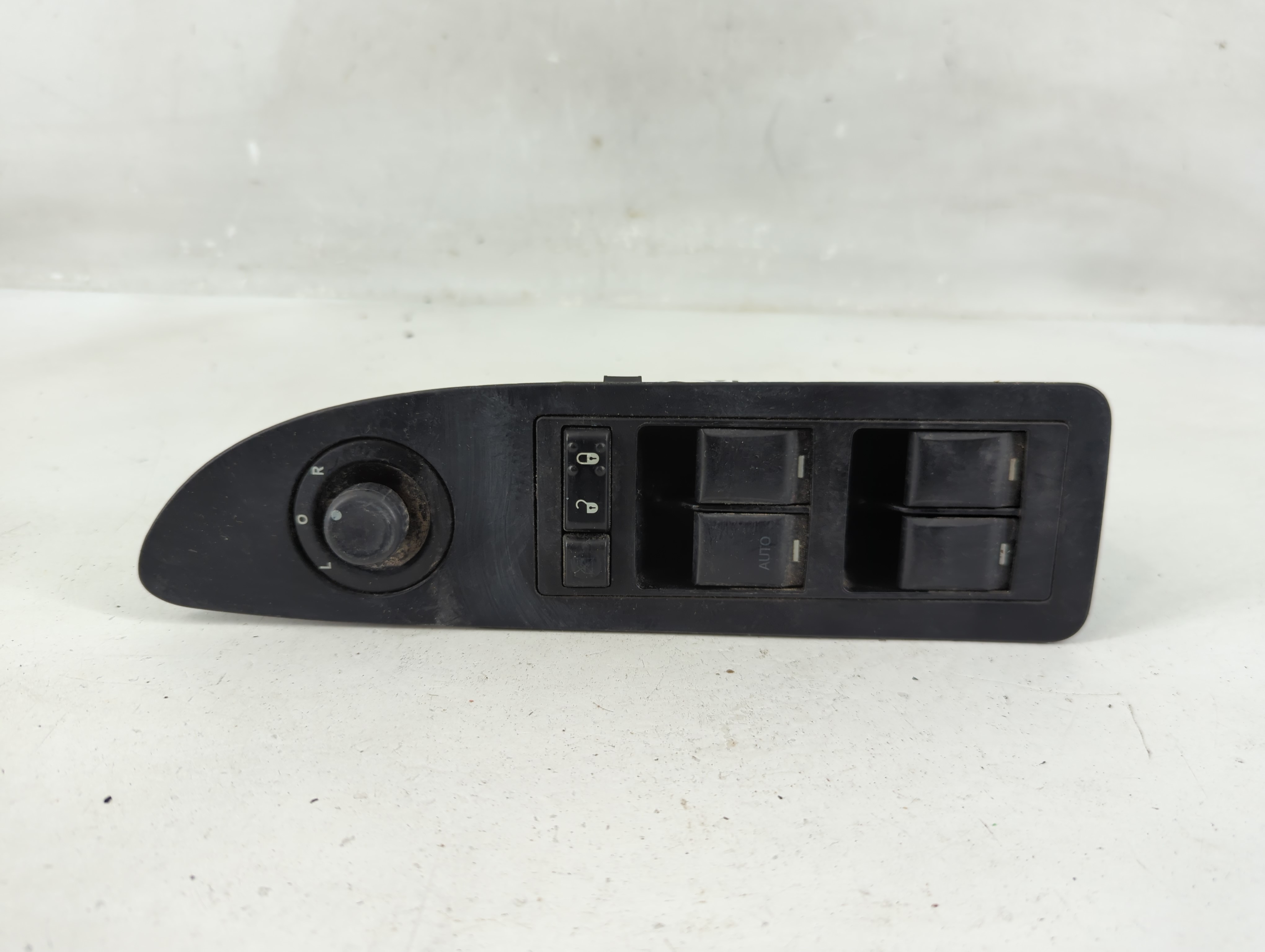 2011-2014 Chrysler 200 Driver Left Door Master Power Window Switch 1241140 - Oemusedautoparts1.com