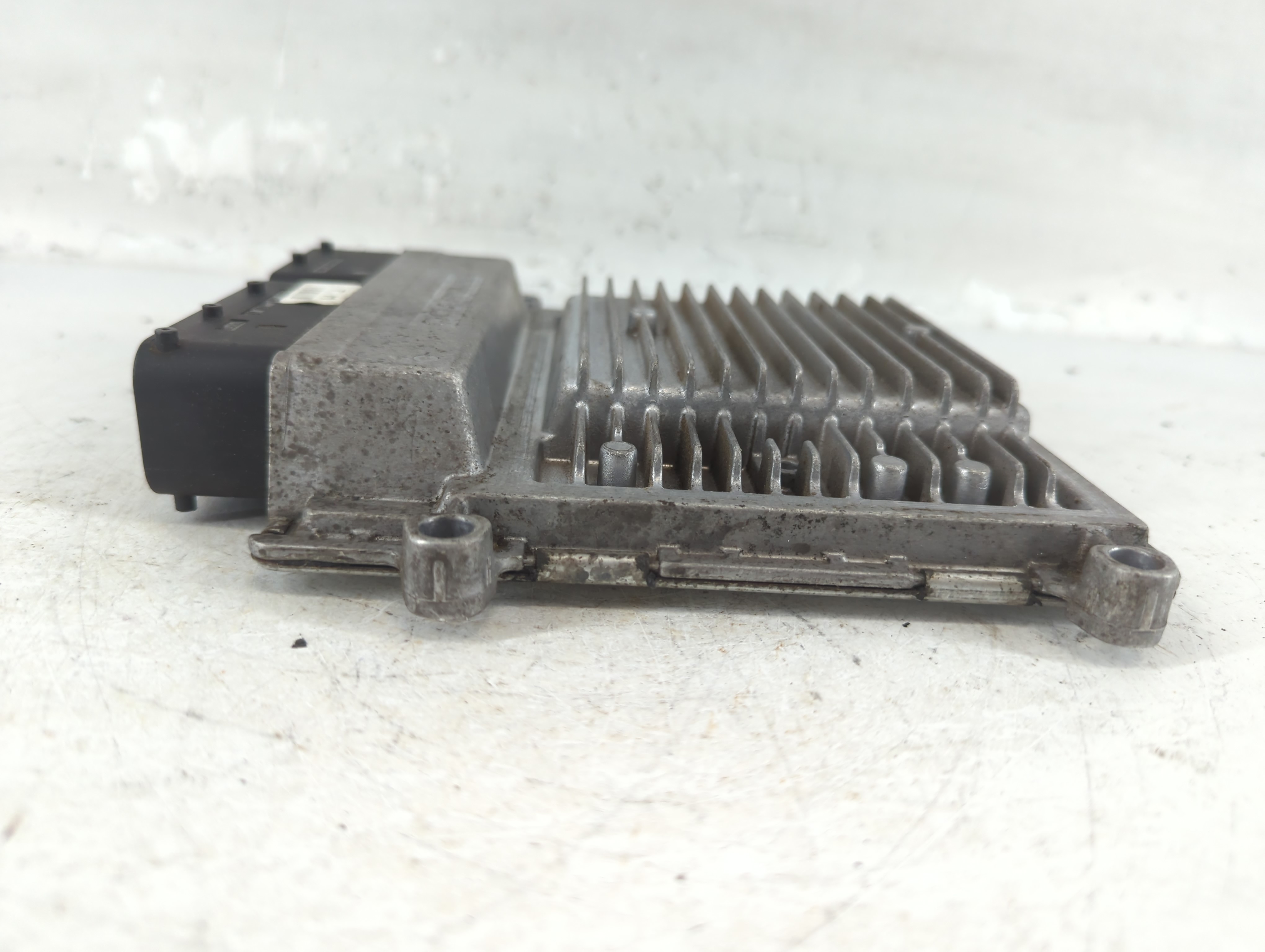 Picture of 2006-2008 Hyundai Sonata Engine Control Computer Ecu Pcm Ecm Pcu Oem 146121