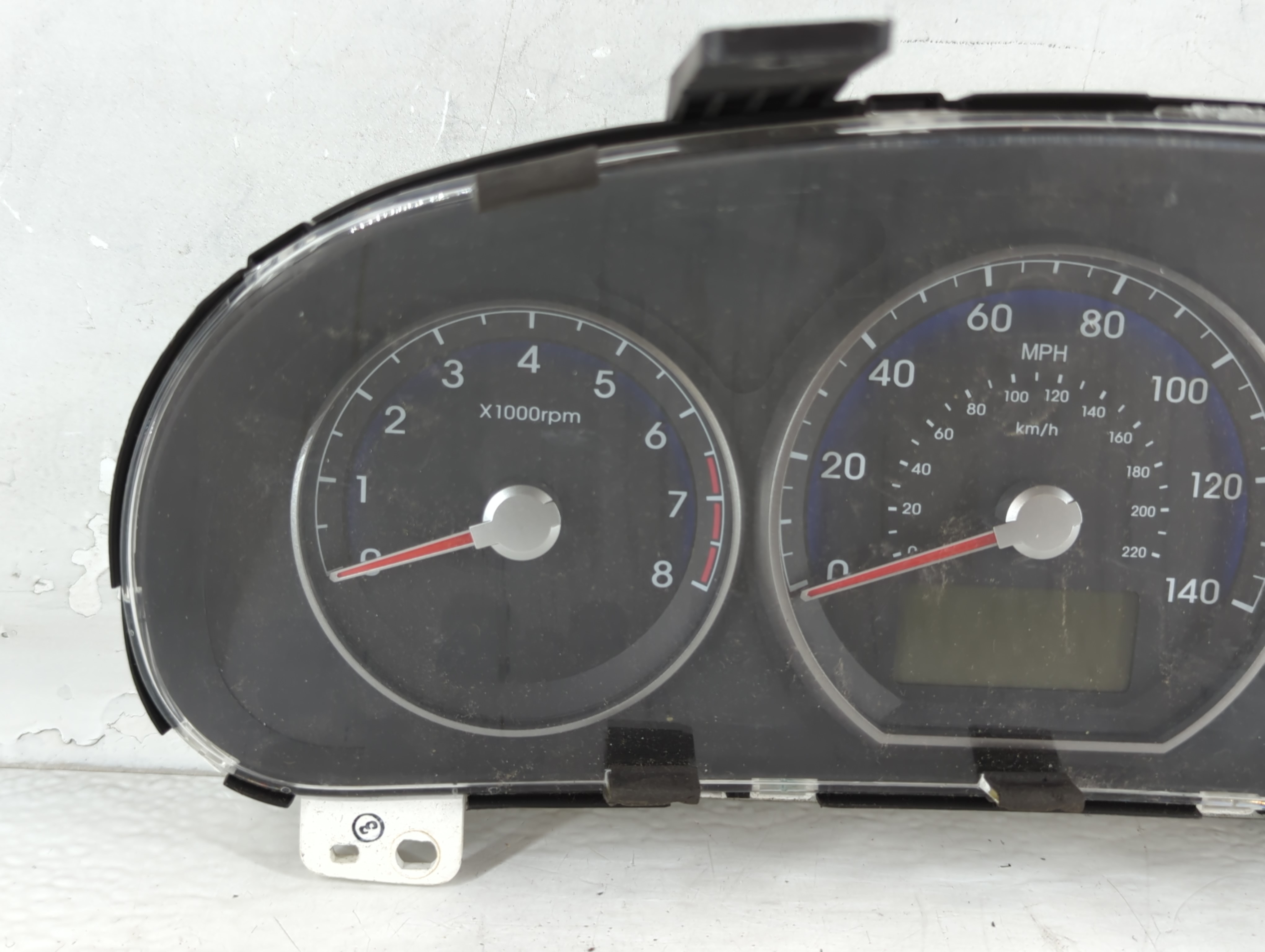 Picture of 2010-2012 Hyundai Santa Fe Speedometer Instrument Cluster Gauges 238412