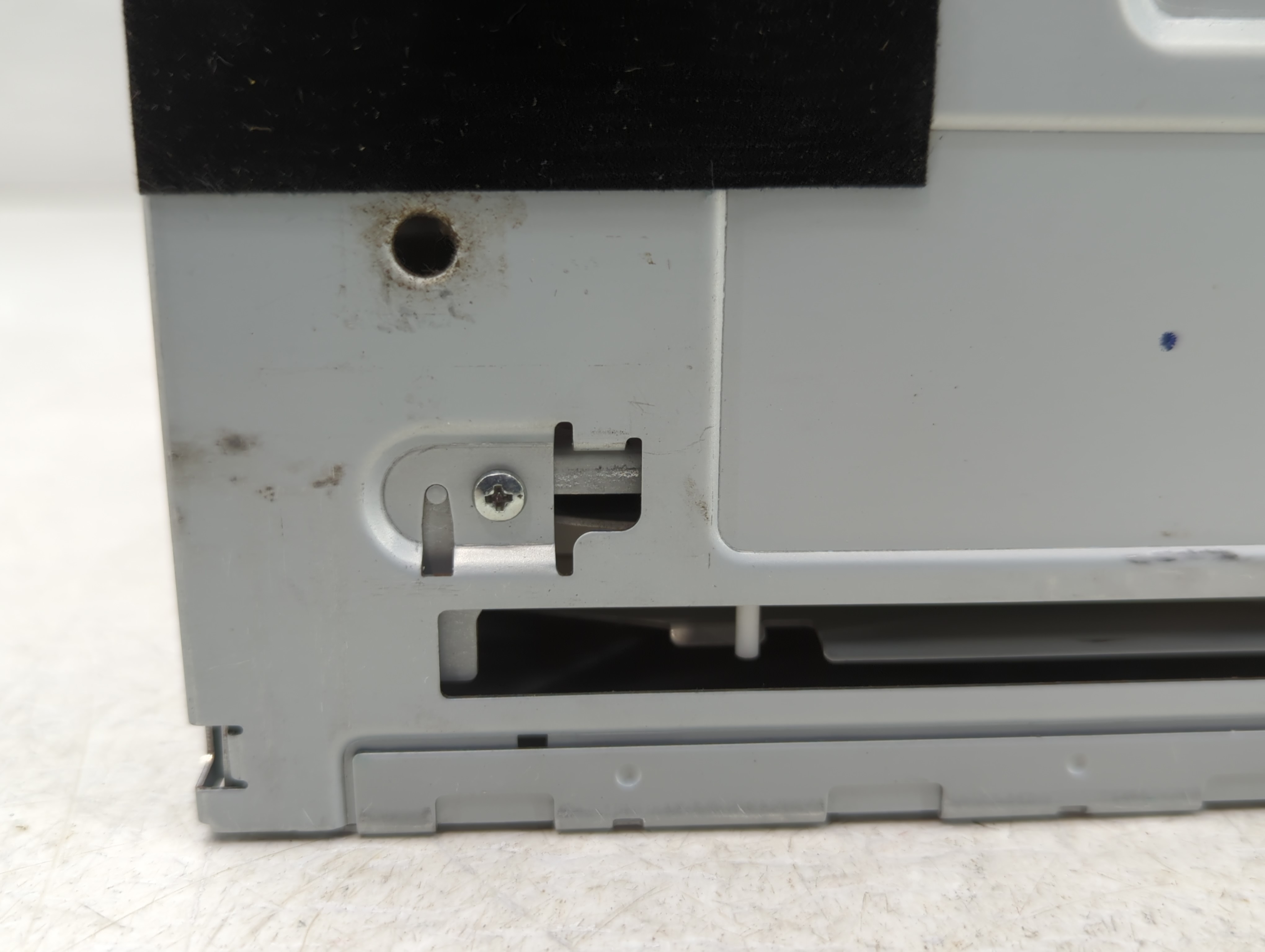 2008-2008 Ford Escape Am Fm Cd Player Radio Receiver 385682 - Oemusedautoparts1.com