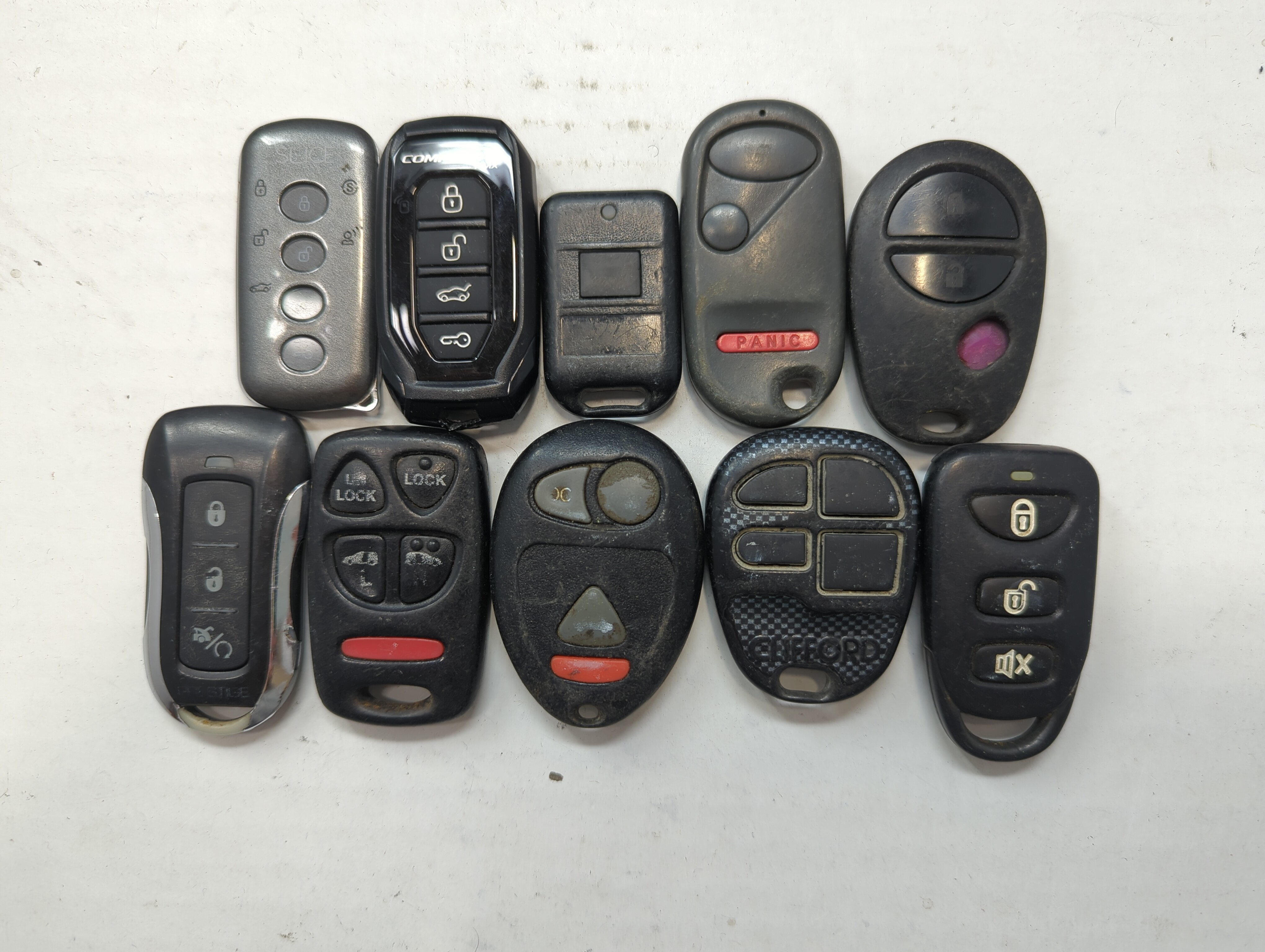 Picture of Lot of 10 Aftermarket Keyless Entry Remote Fob MIXED FCC IDS MIXED PART 563588