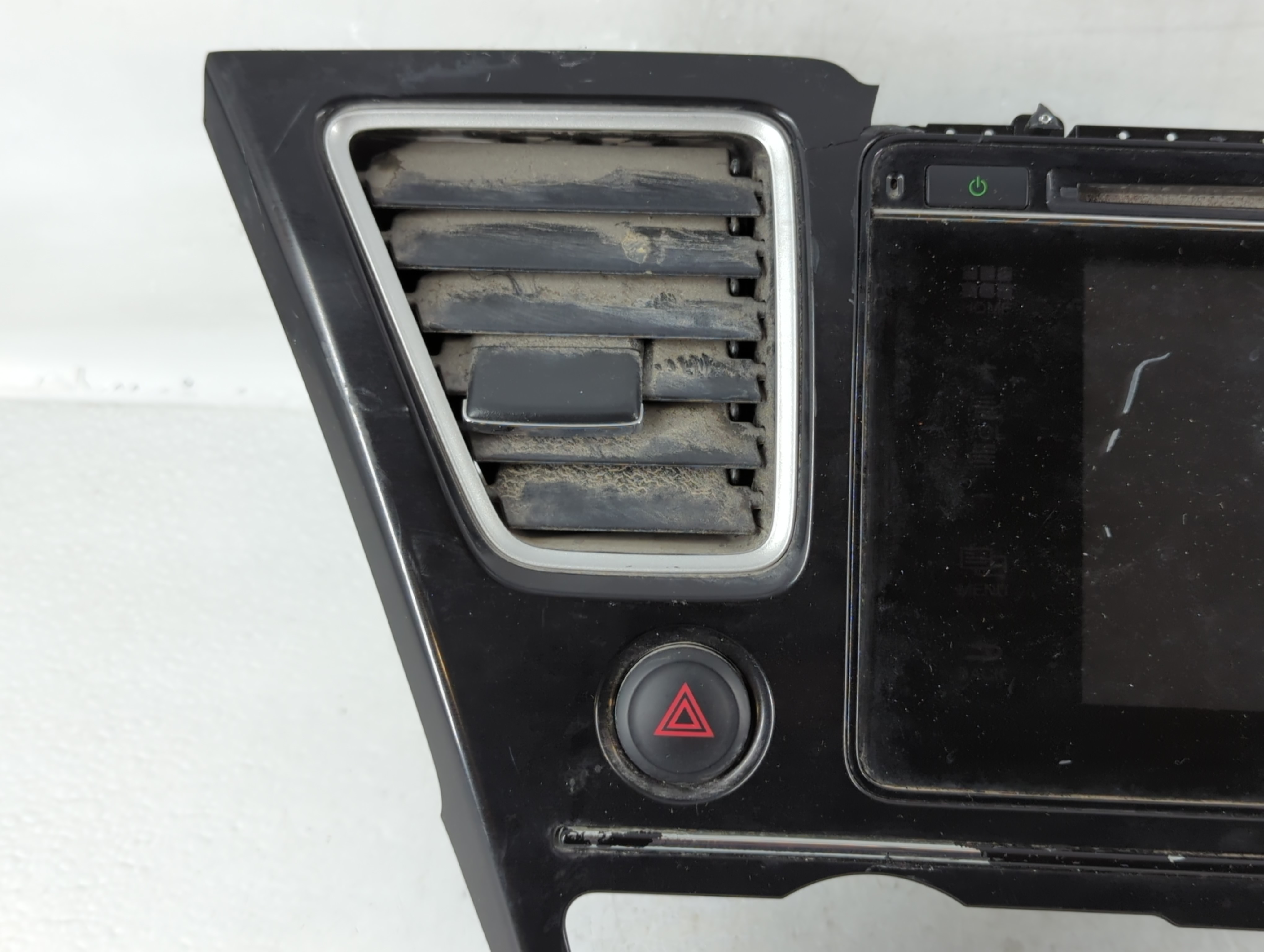 2015-2015 Honda Civic Am Fm Cd Player Radio Receiver 625224 - Oemusedautoparts1.com