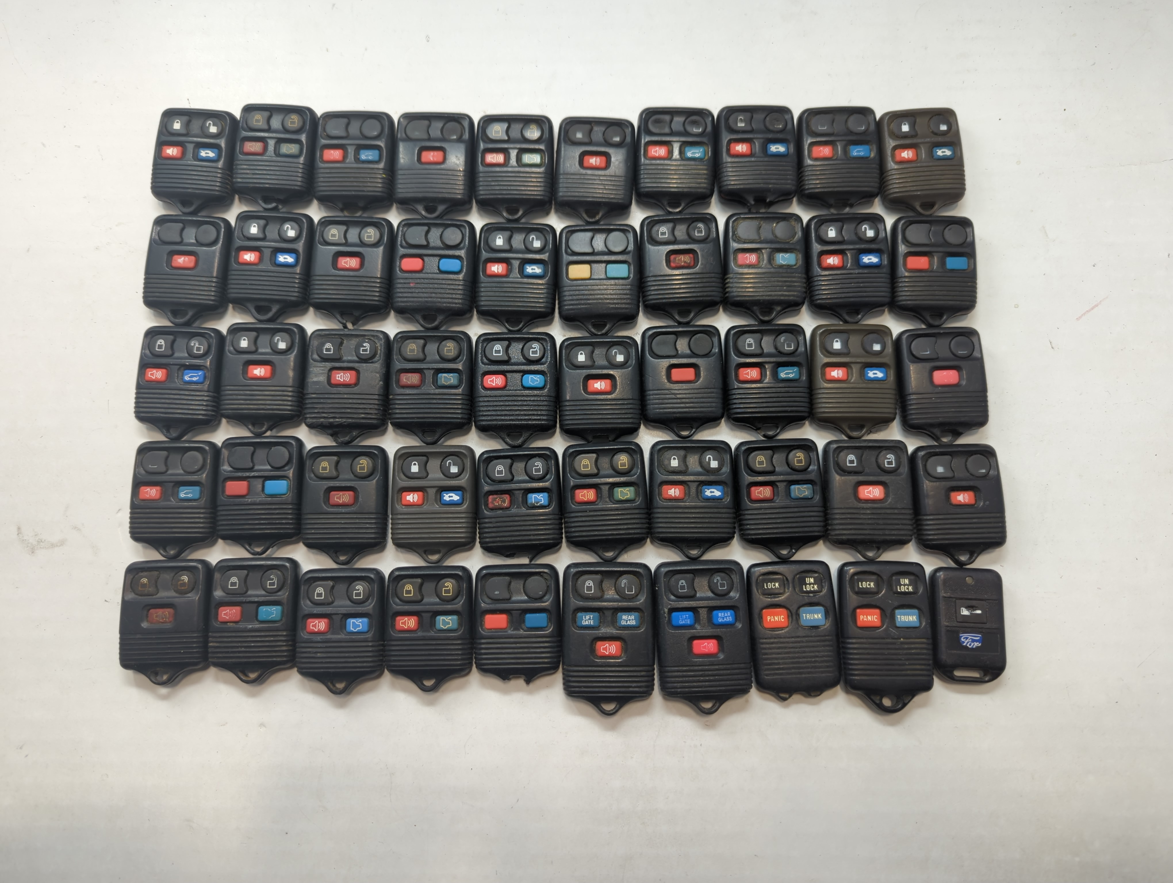 Lot of 50 Ford Keyless Entry Remote Fob MIXED FCC IDS MIXED PART NUMBERS 685689 - Oemusedautoparts1.com