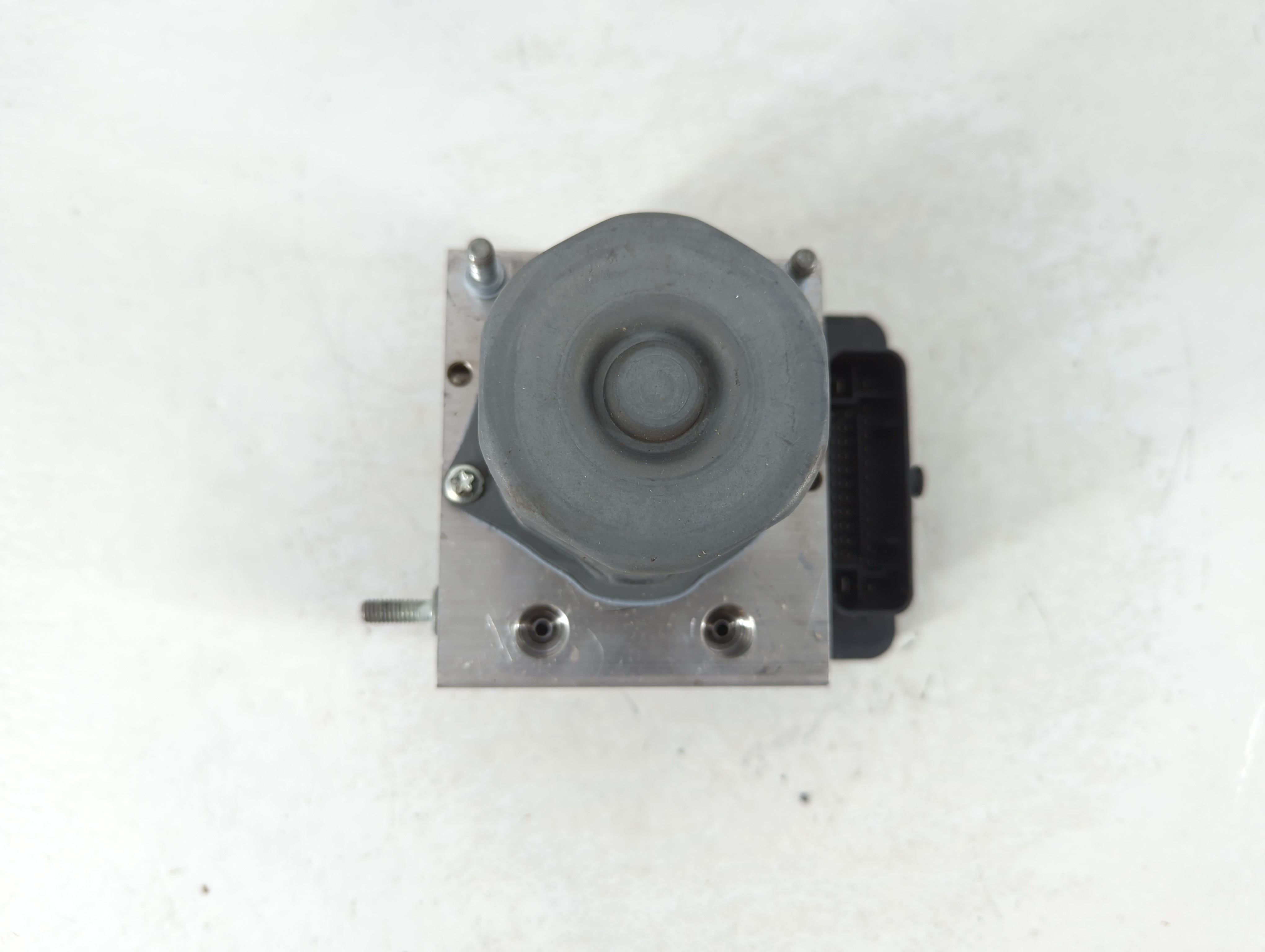 Picture of 2016-2017 Toyota Avalon Abs Pump Control Module 696807