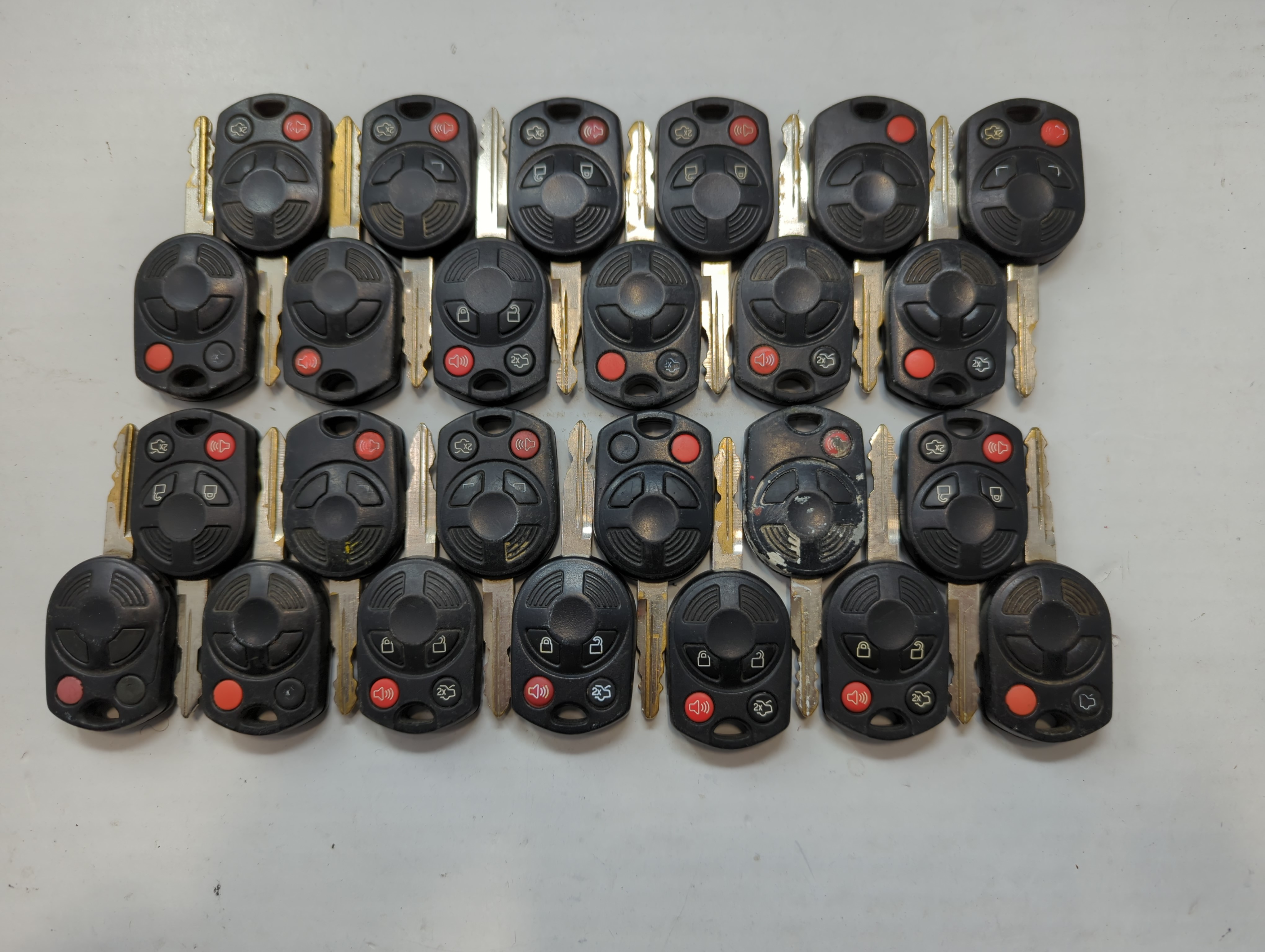Lot of 25 Ford Keyless Entry Remote Fob MIXED FCC IDS MIXED PART NUMBERS 722251 - Oemusedautoparts1.com