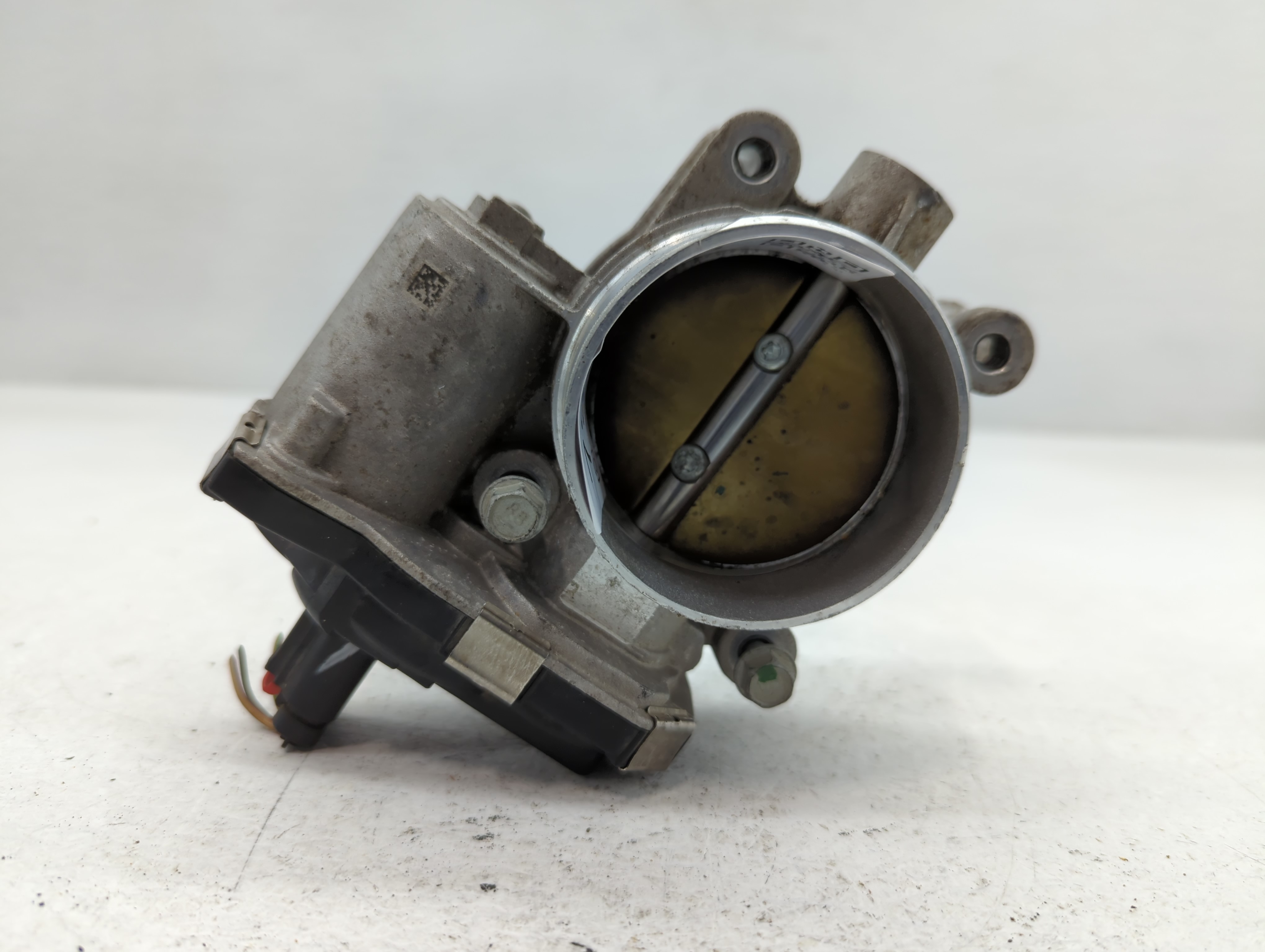 Cadillac Dts Throttle Body 728704 - Oemusedautoparts1.com