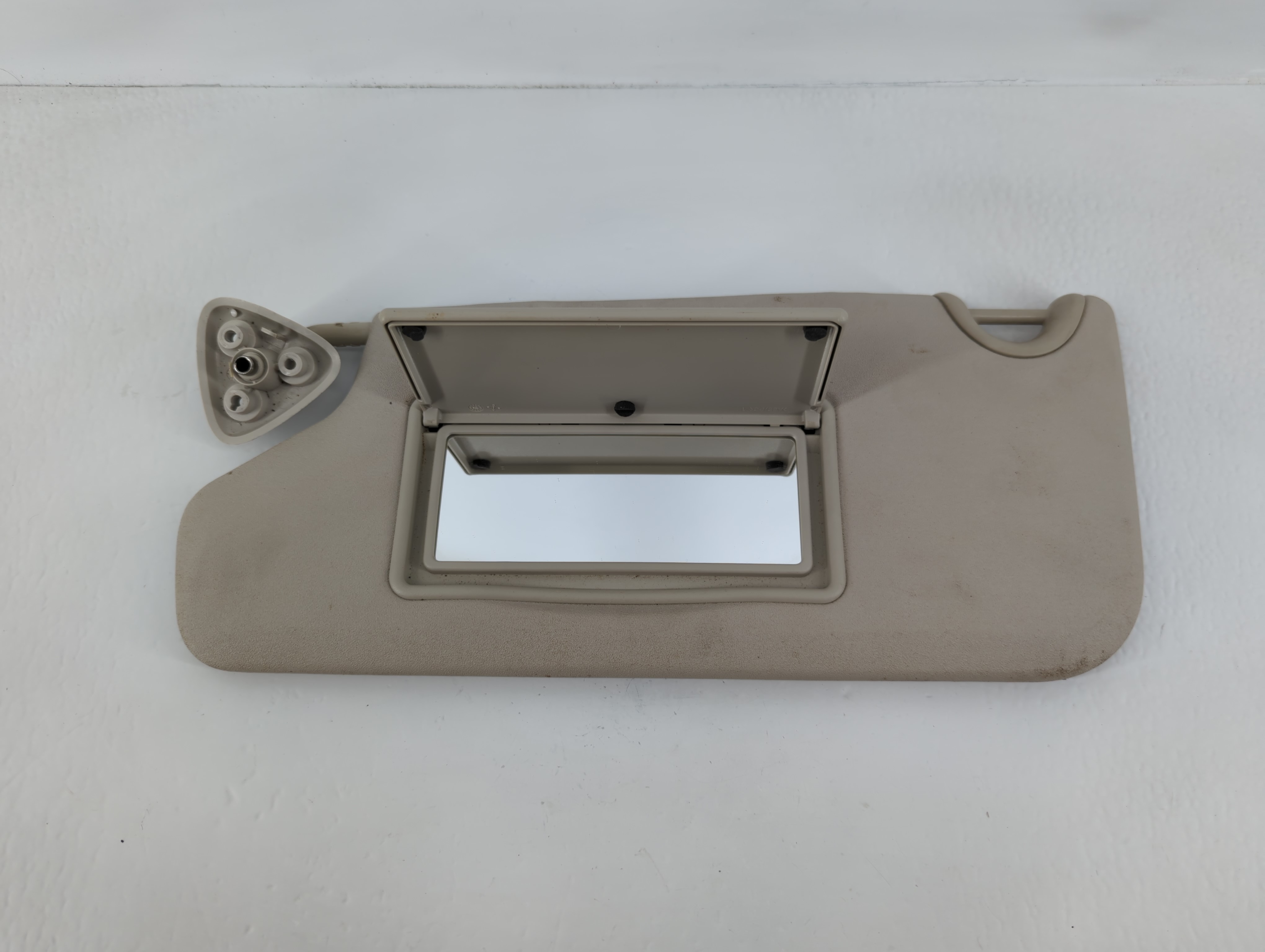 2017 Dodge Journey Driver Sun Visor Mirror Left Sunvisor Grey 729077 - Oemusedautoparts1.com