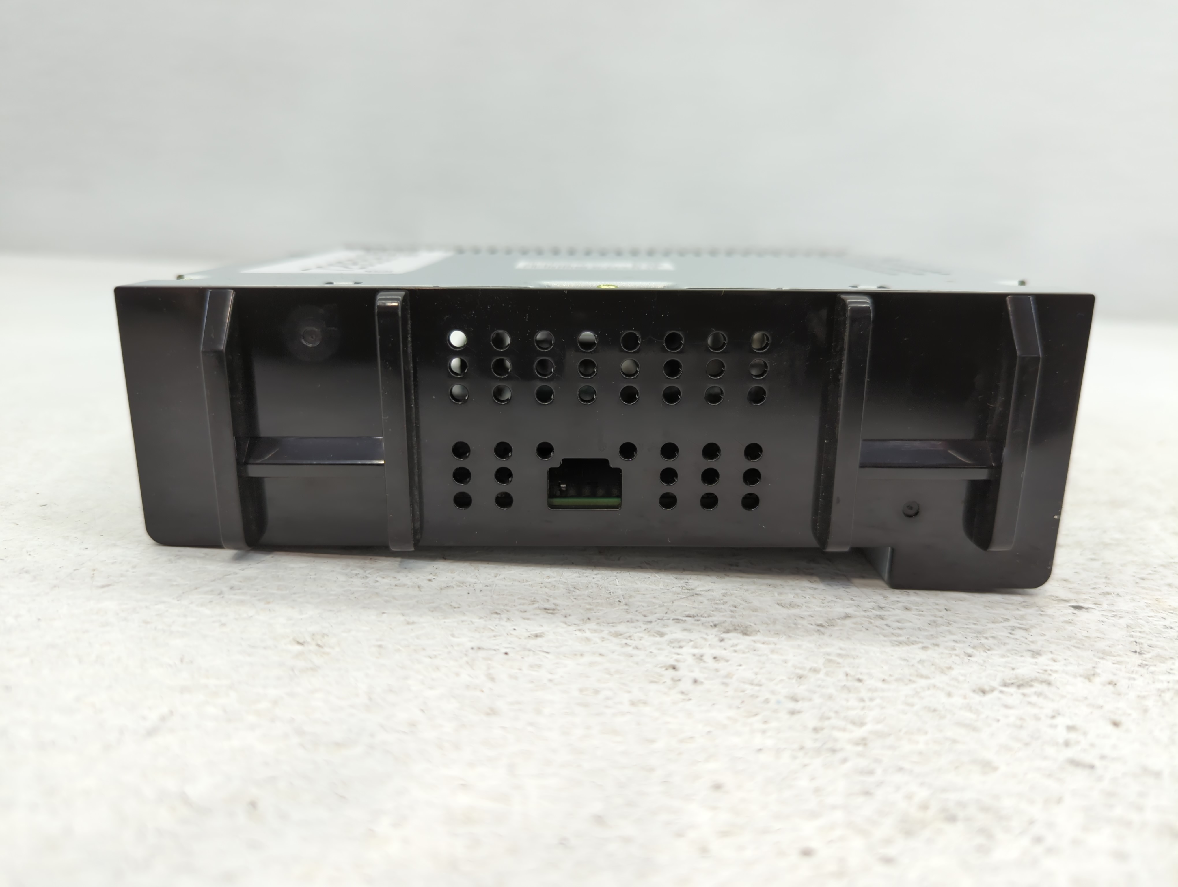 2020-2022 Chevrolet Spark Am Fm Cd Player Radio Receiver 729559 - Oemusedautoparts1.com