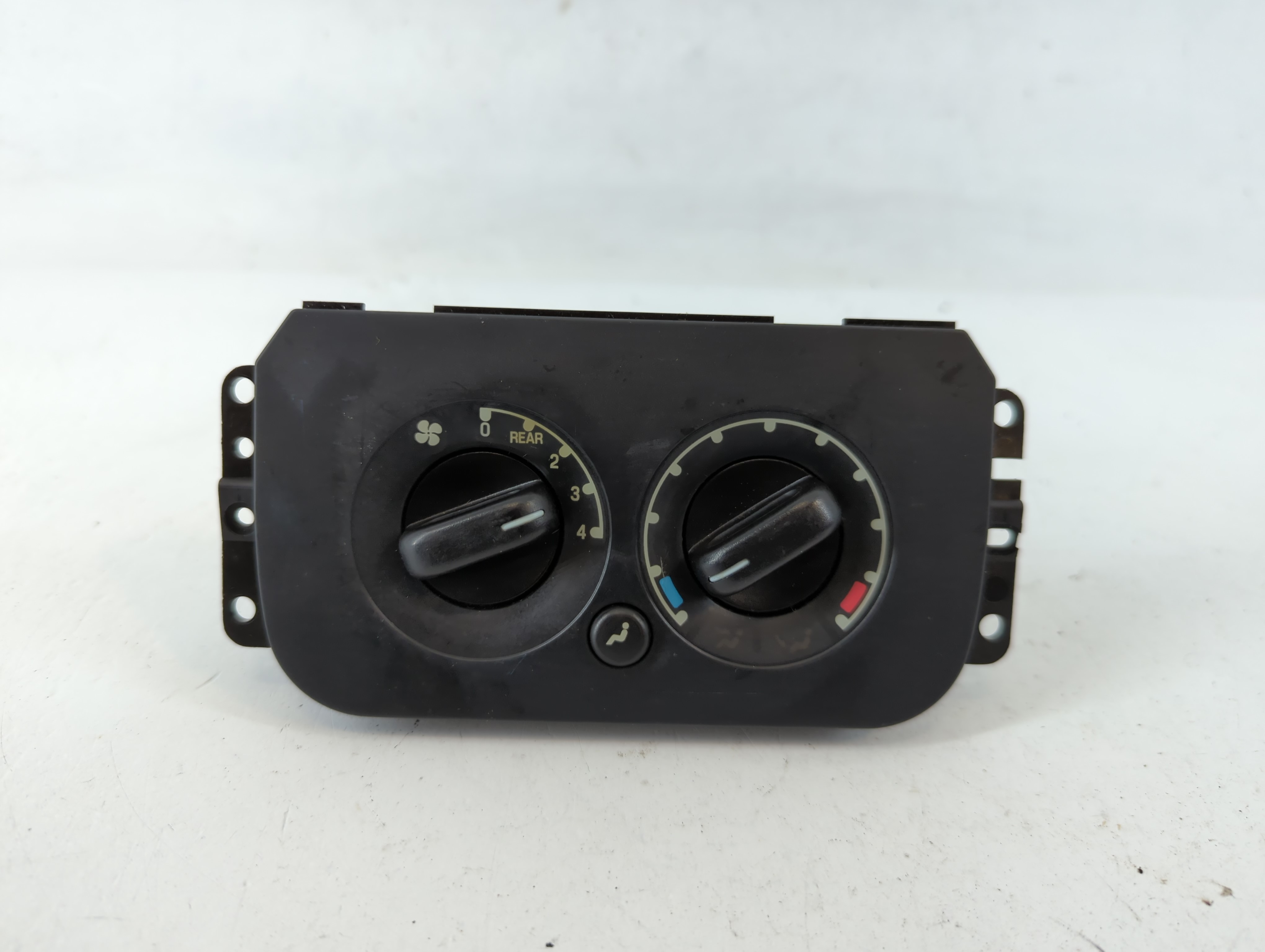 2003 Ford Expedition Ac Heater Rear Climate Control 730678 - Oemusedautoparts1.com