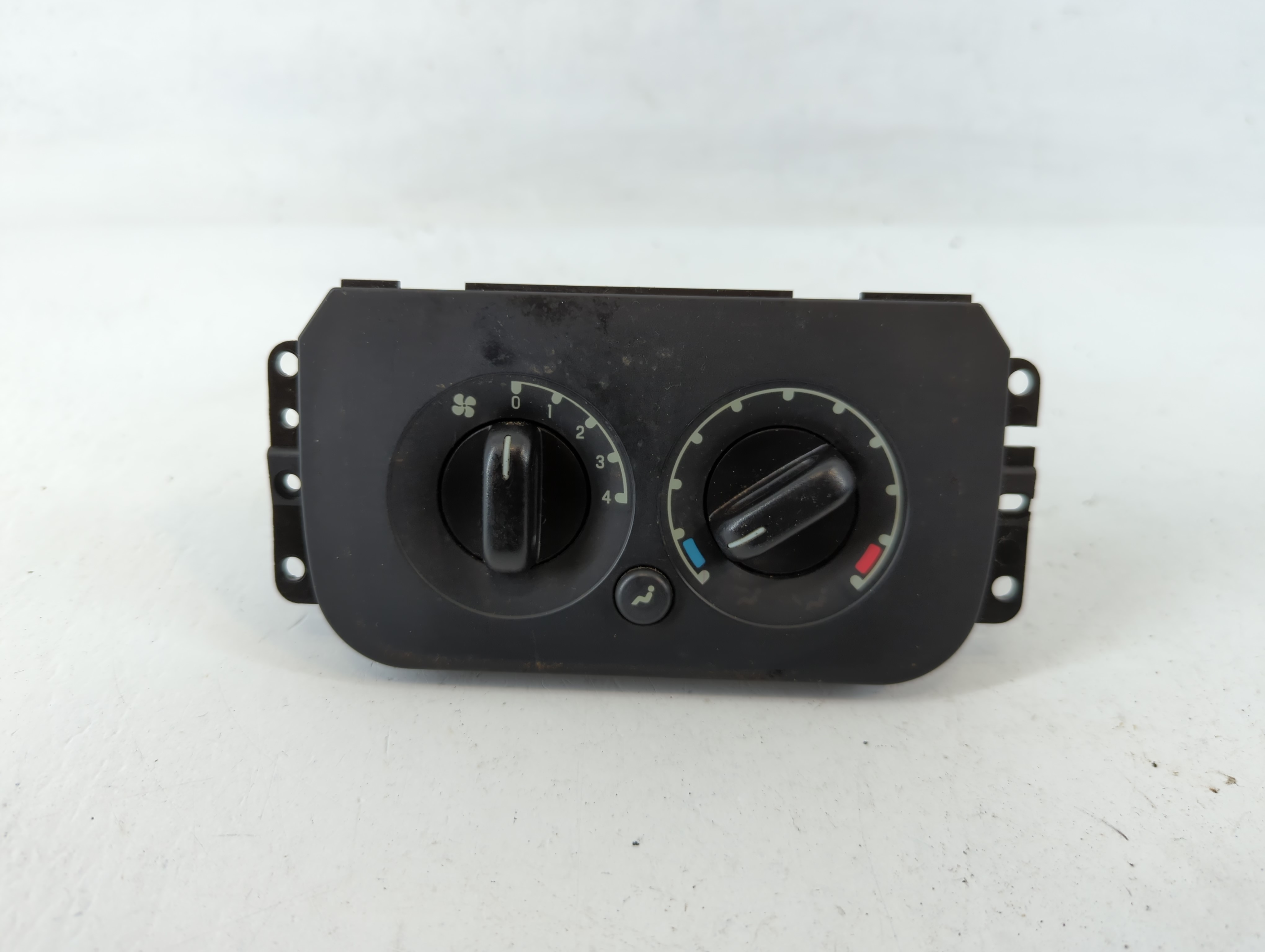 2003 Ford Expedition Ac Heater Climate Control 2l1h-19d838-b1 730679 - Oemusedautoparts1.com