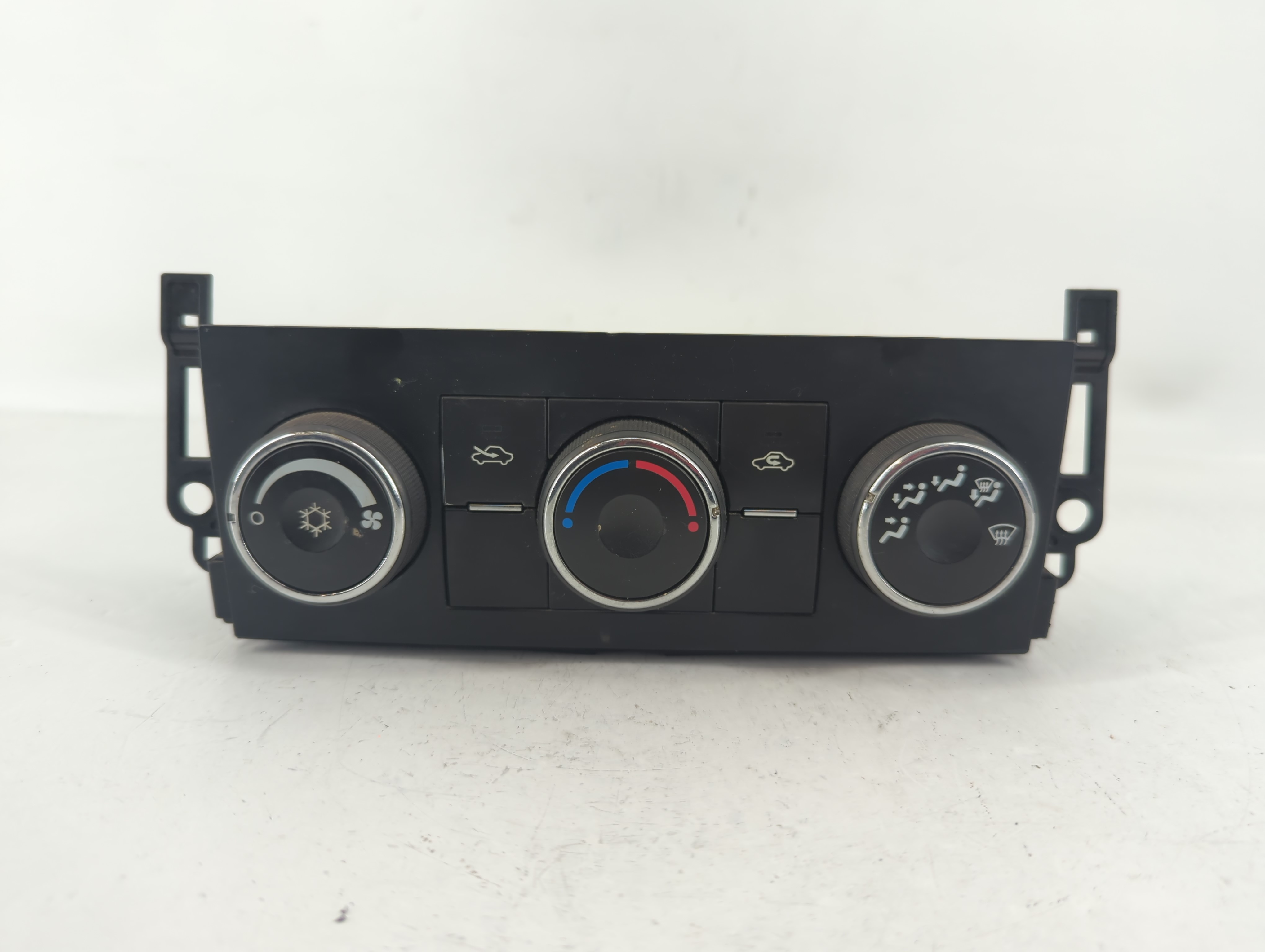 2007 Gmc Sierra 1500 Ac Heater Climate Control 25796478 730814 - Oemusedautoparts1.com