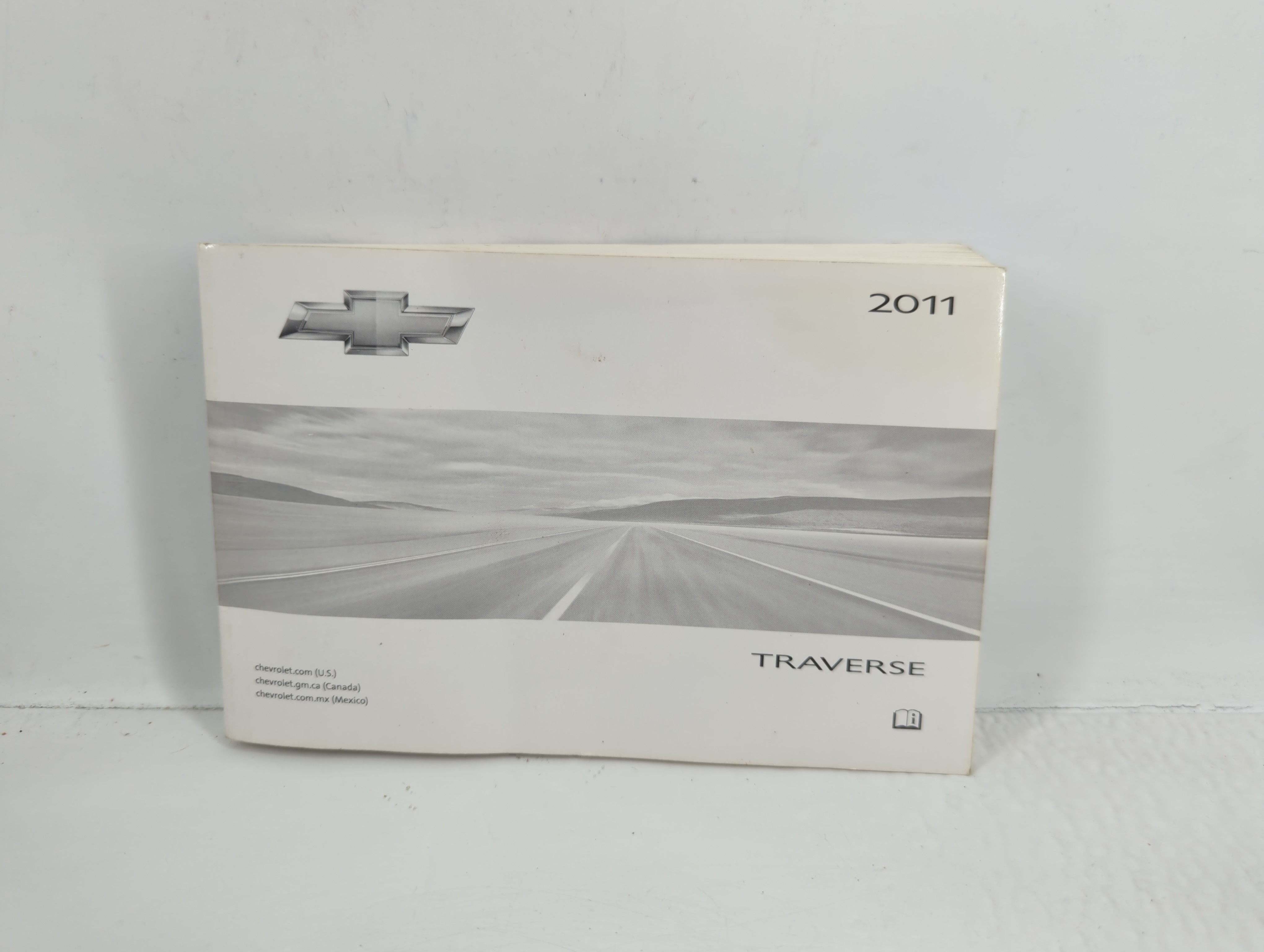 2011 Chevrolet Traverse Owners Manual Book Guide 732314 - Oemusedautoparts1.com