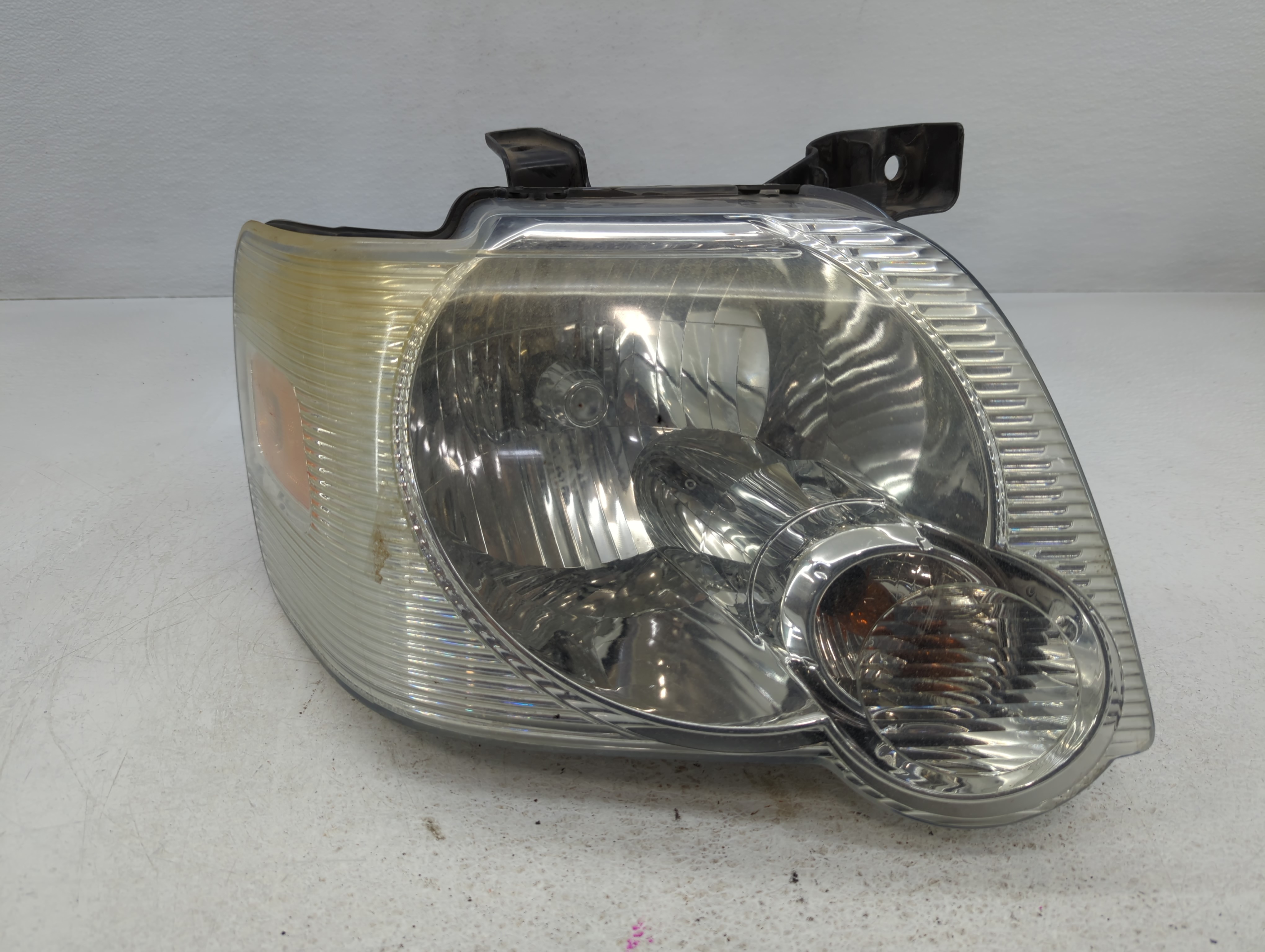 2006-2010 Ford Explorer Driver Left Oem Head Light Headlight Lamp 733611 - Oemusedautoparts1.com