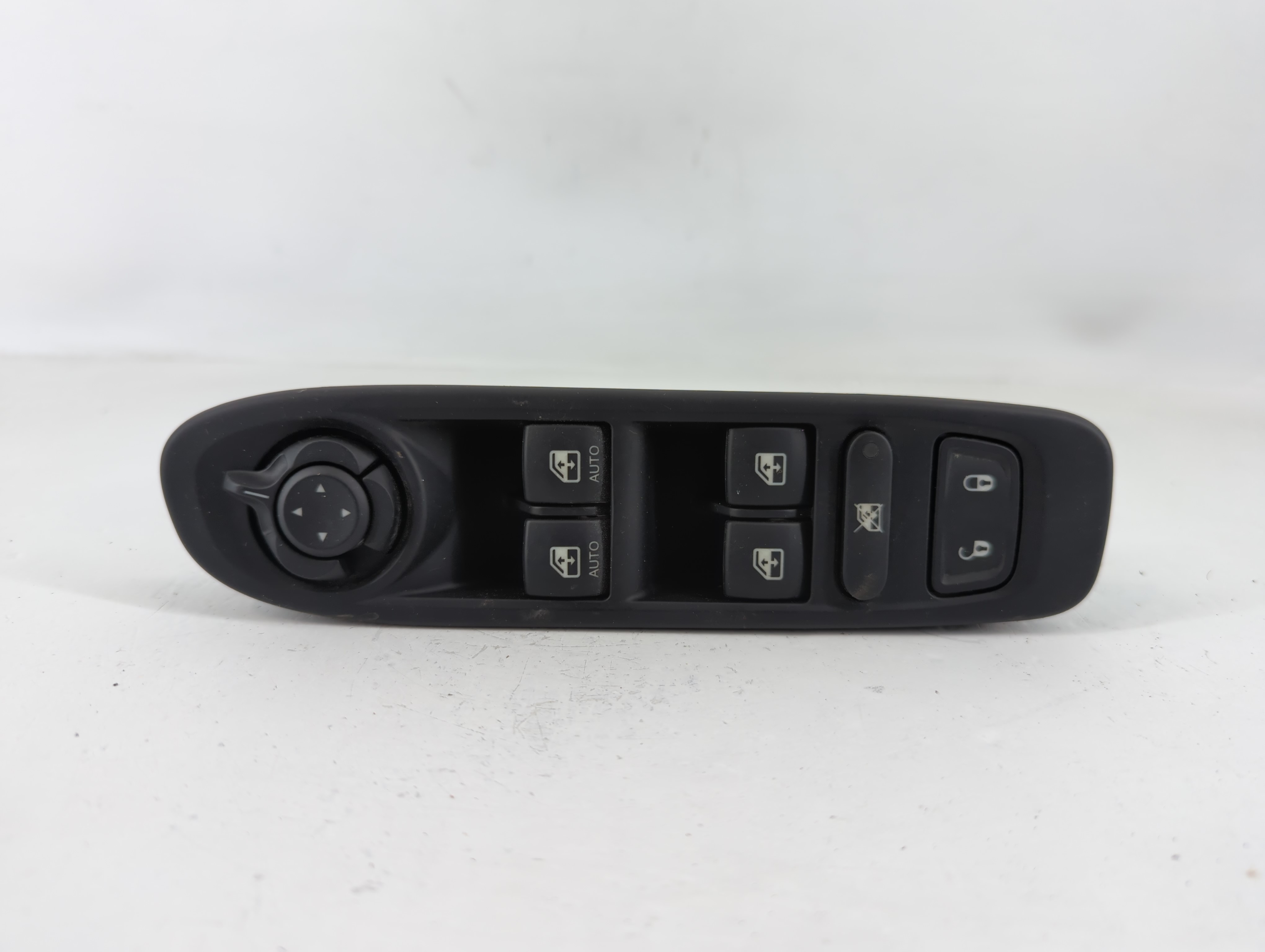 2021 Jeep Compass Driver Left Door Master Power Window Switch 735202 - Oemusedautoparts1.com