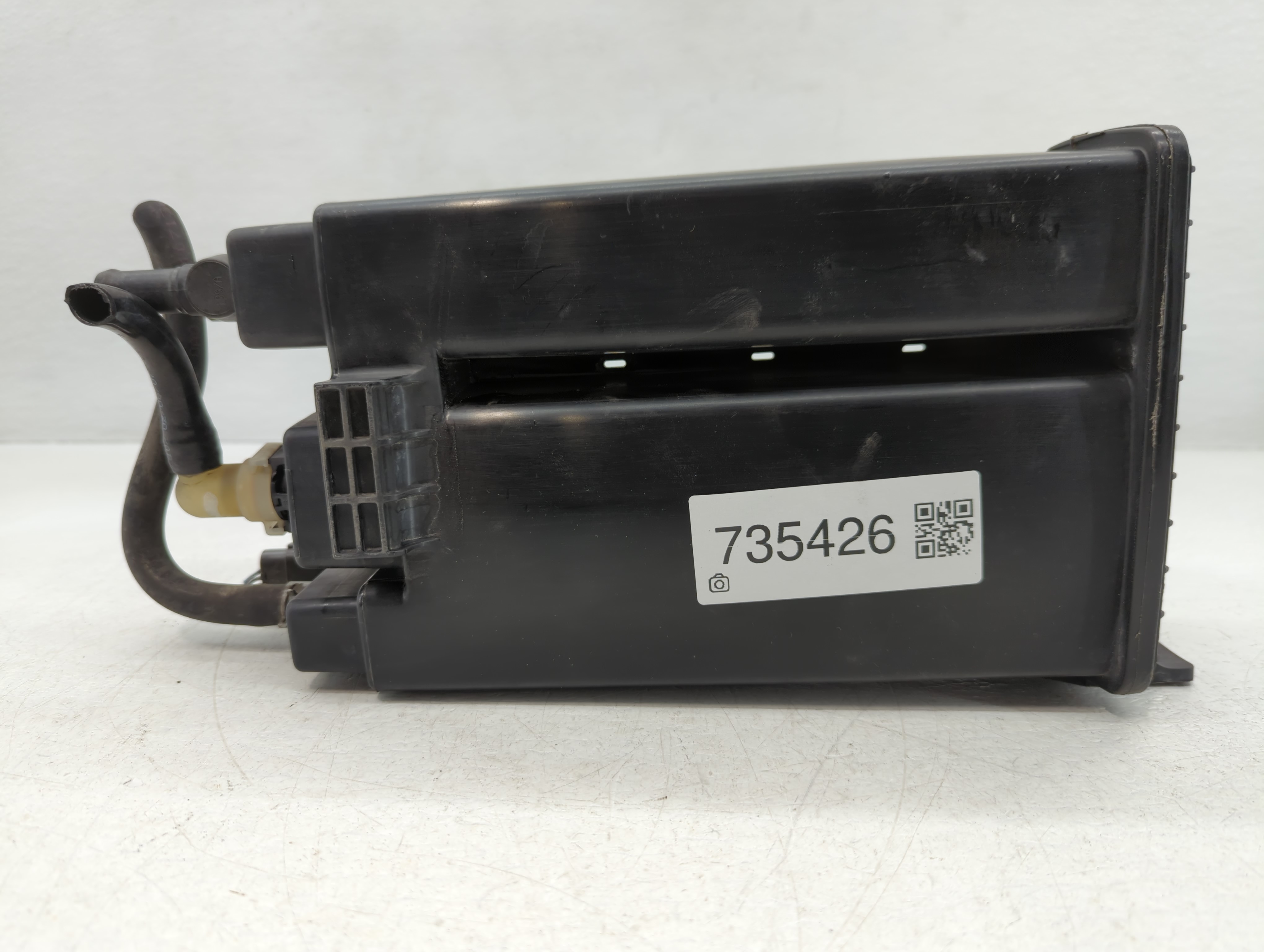 2008 Nissan Armada Fuel Vapor Charcoal Canister 735426 - Oemusedautoparts1.com