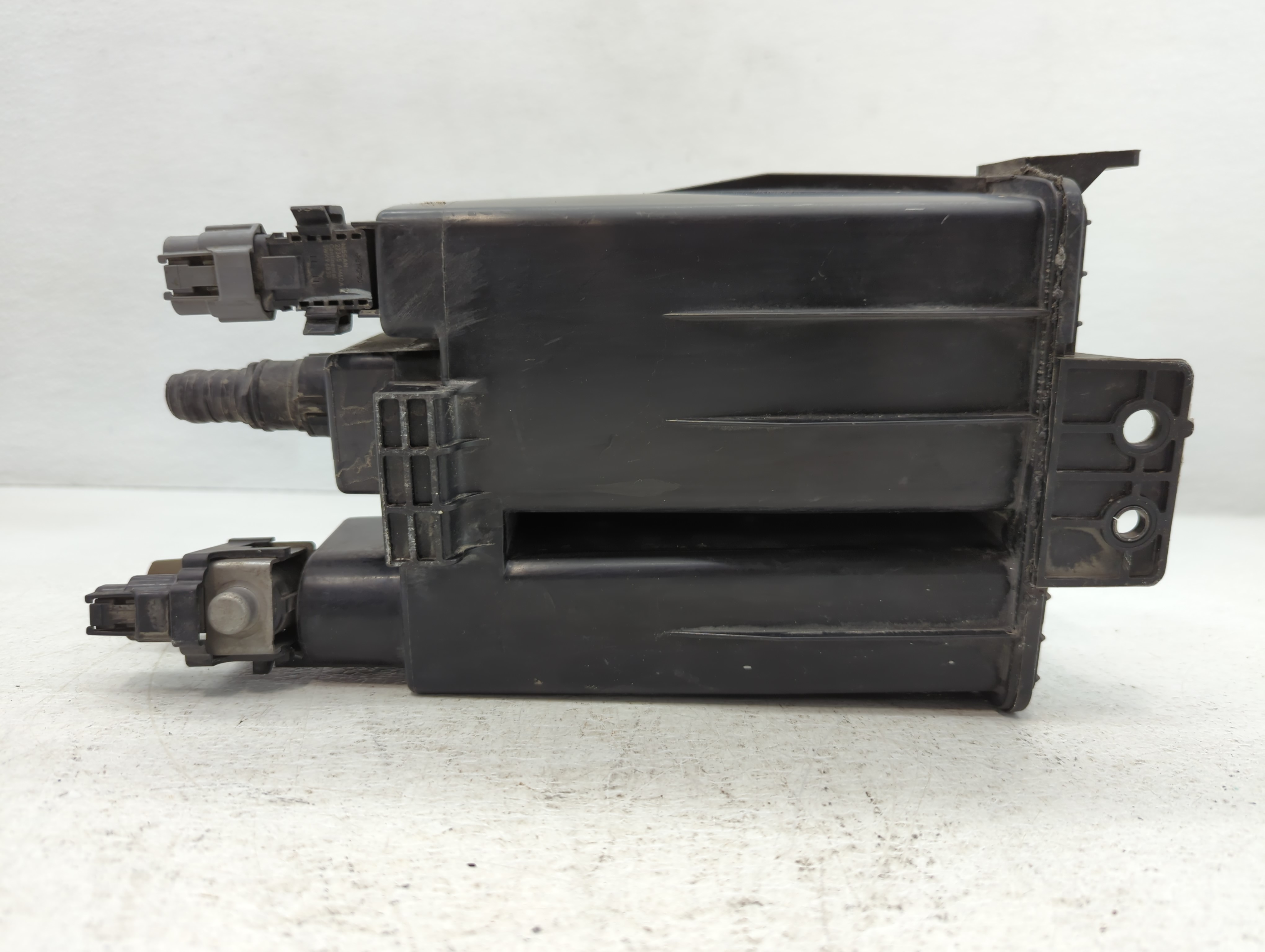 2016 Nissan Sentra Fuel Vapor Charcoal Canister 735558 - Oemusedautoparts1.com