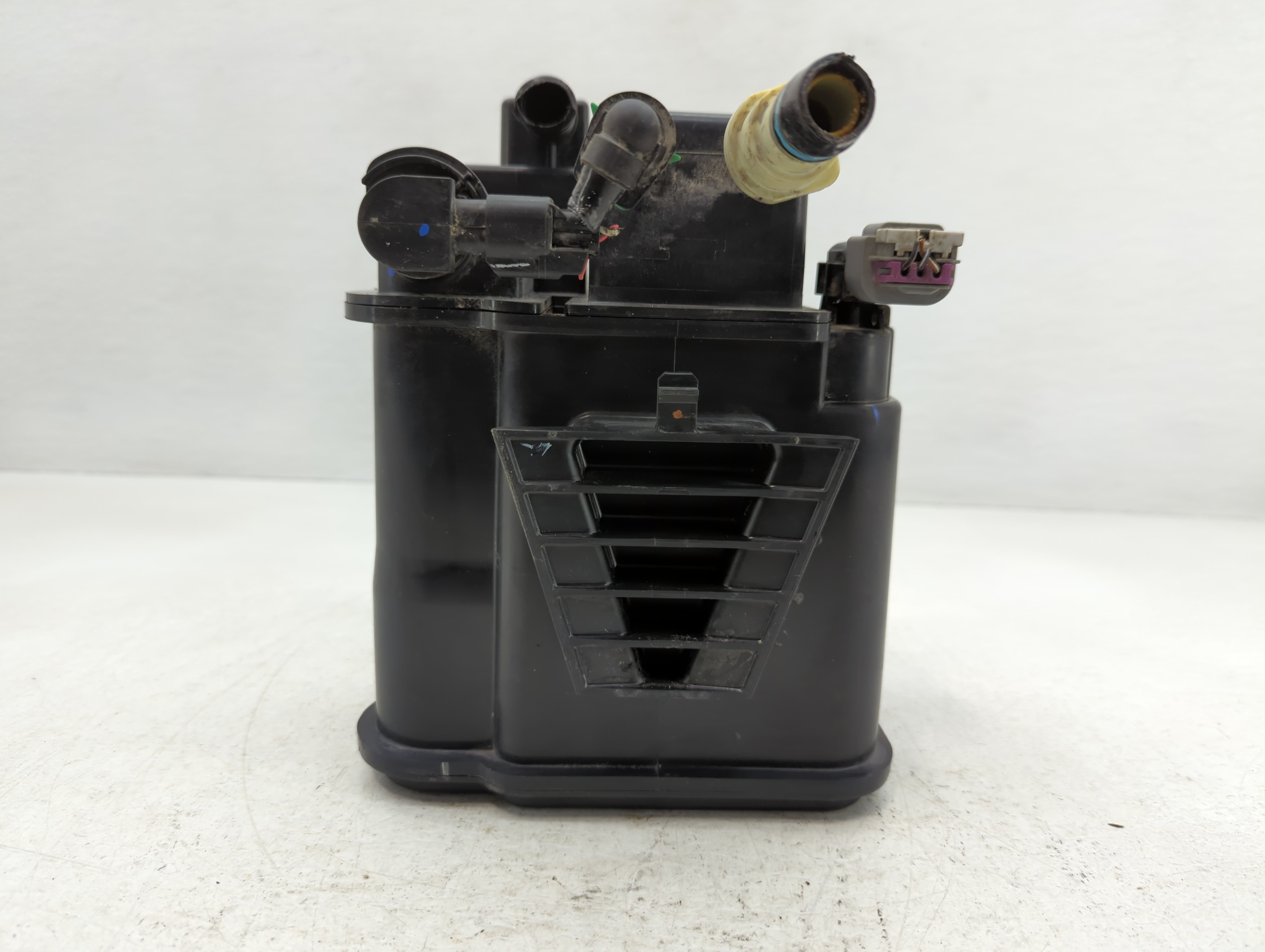 2017 Chevrolet Sonic Fuel Vapor Charcoal Canister 735624 - Oemusedautoparts1.com