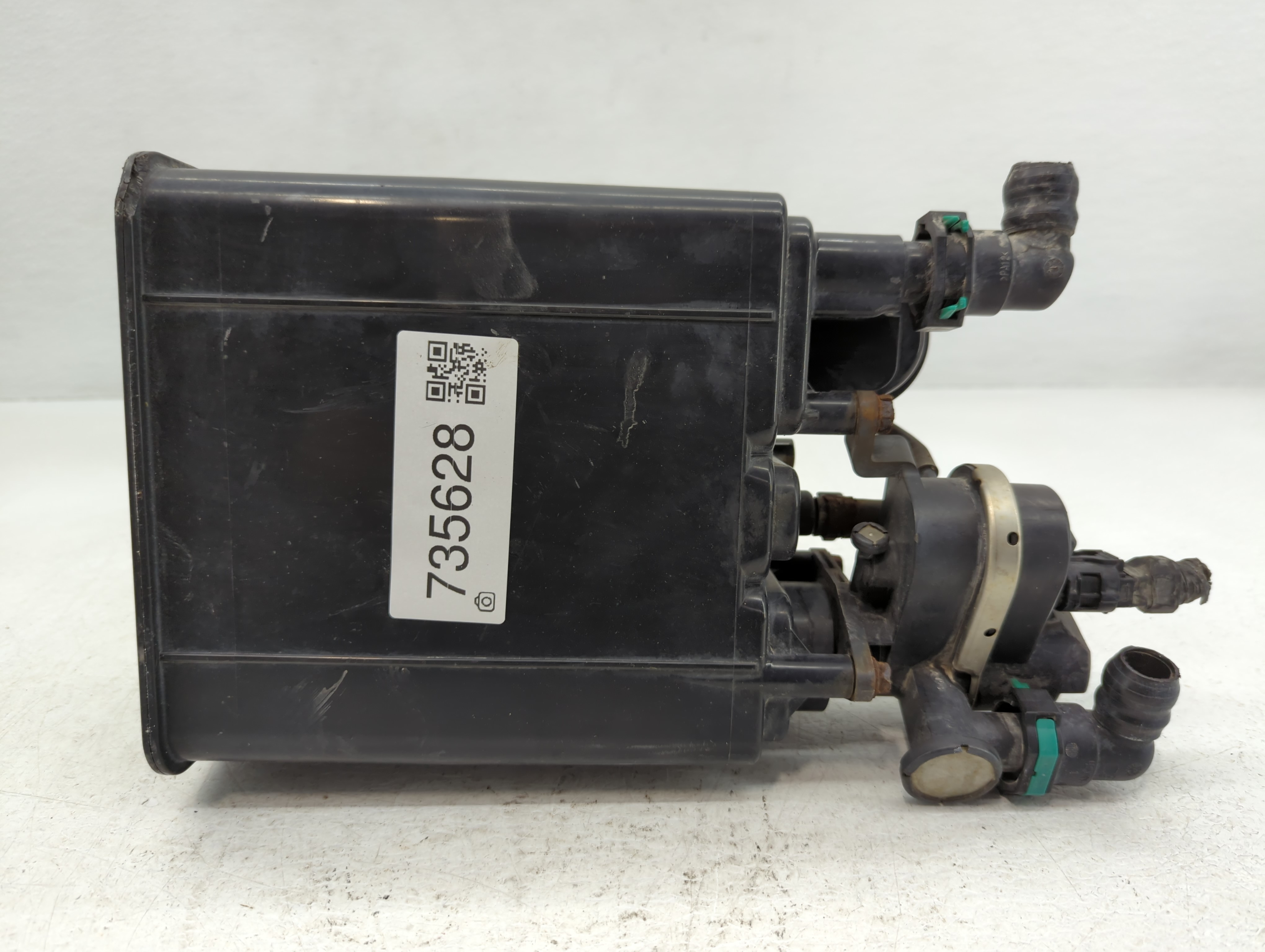 Picture of 2011 Scion Xb Fuel Vapor Charcoal Canister 735628