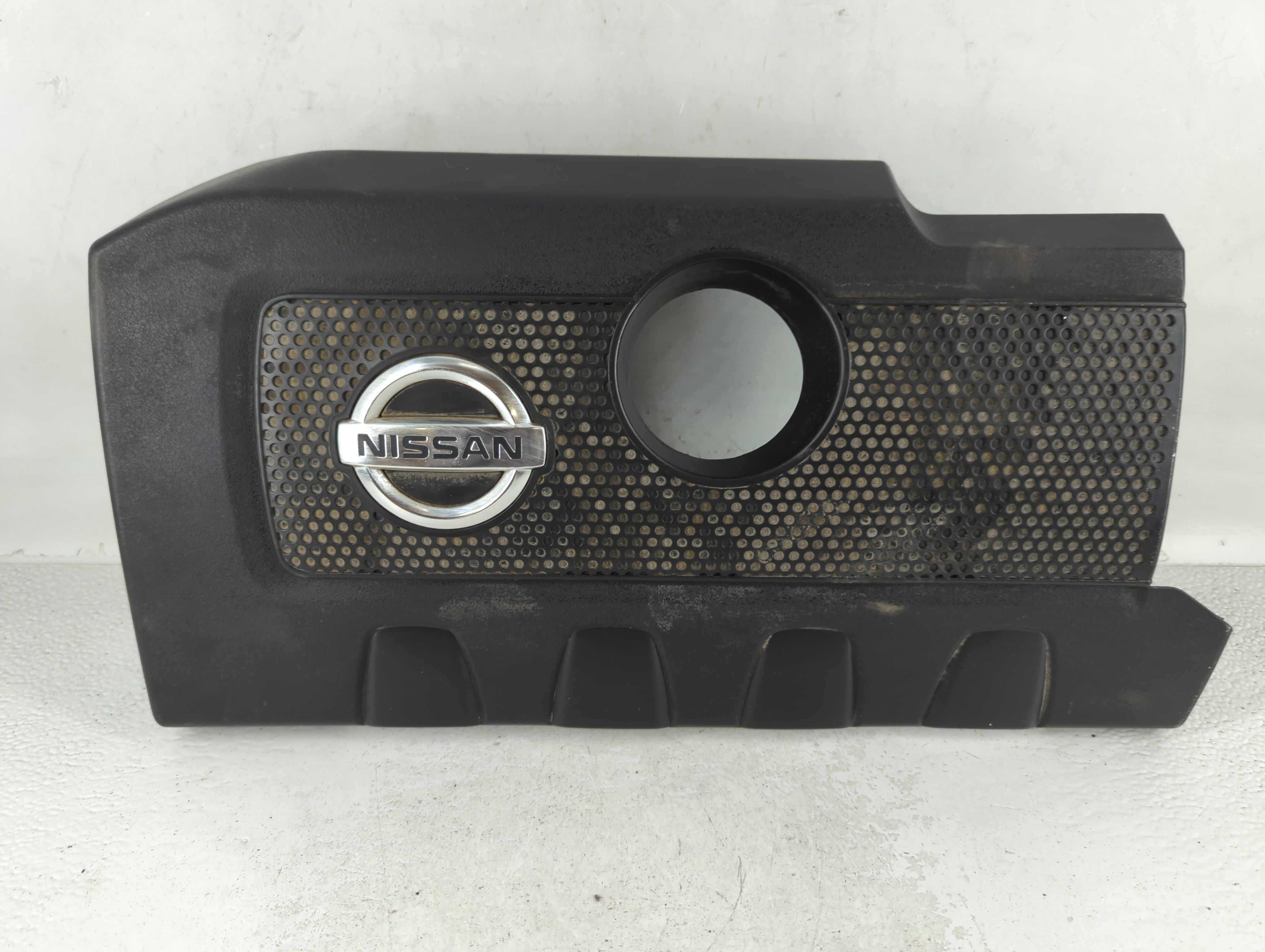 Picture of 2014 Nissan Sentra Engine Cover 735638
