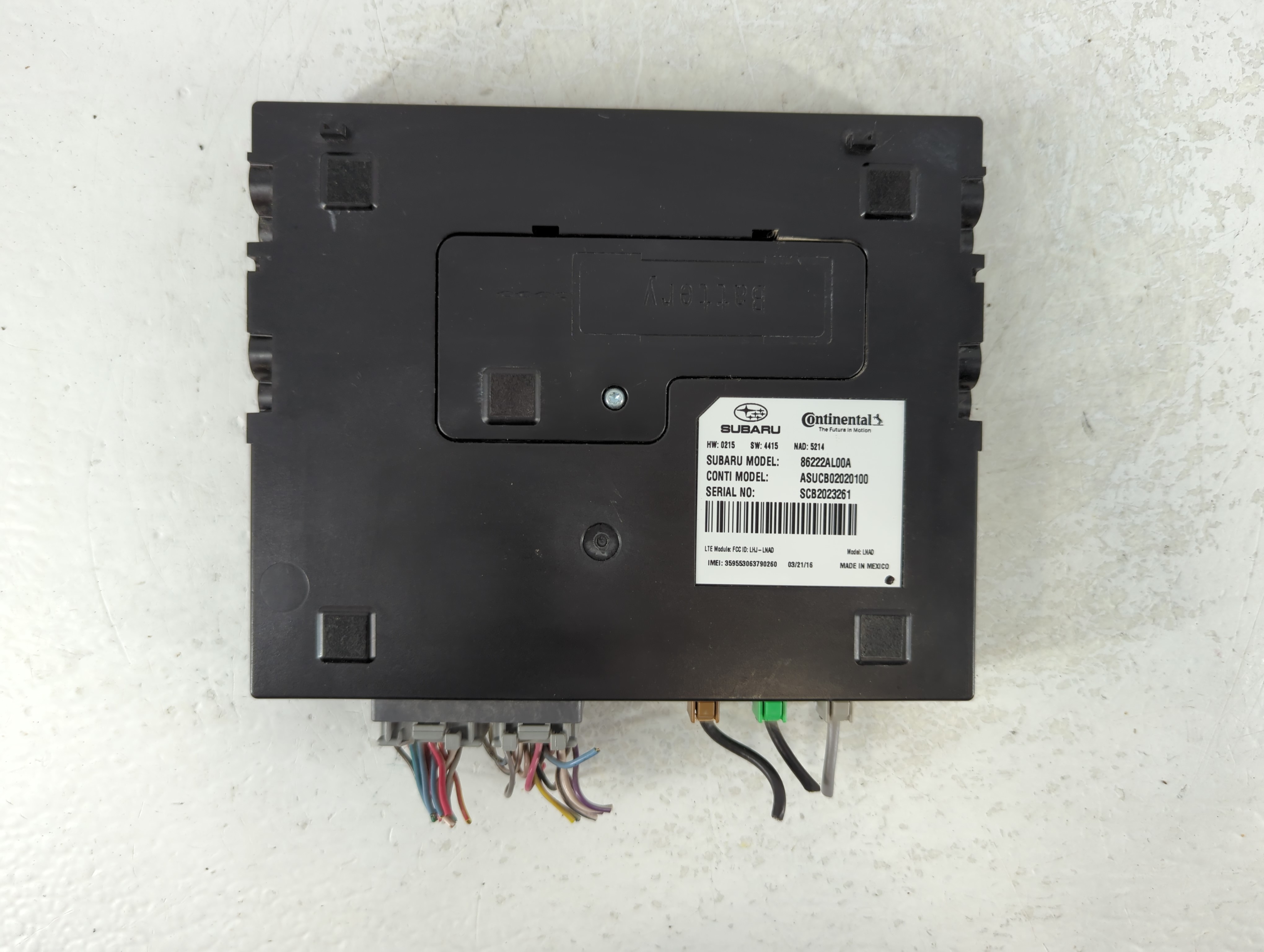 Picture of 2015 Subaru Outback CONSOLE COMPARTMENT 737161