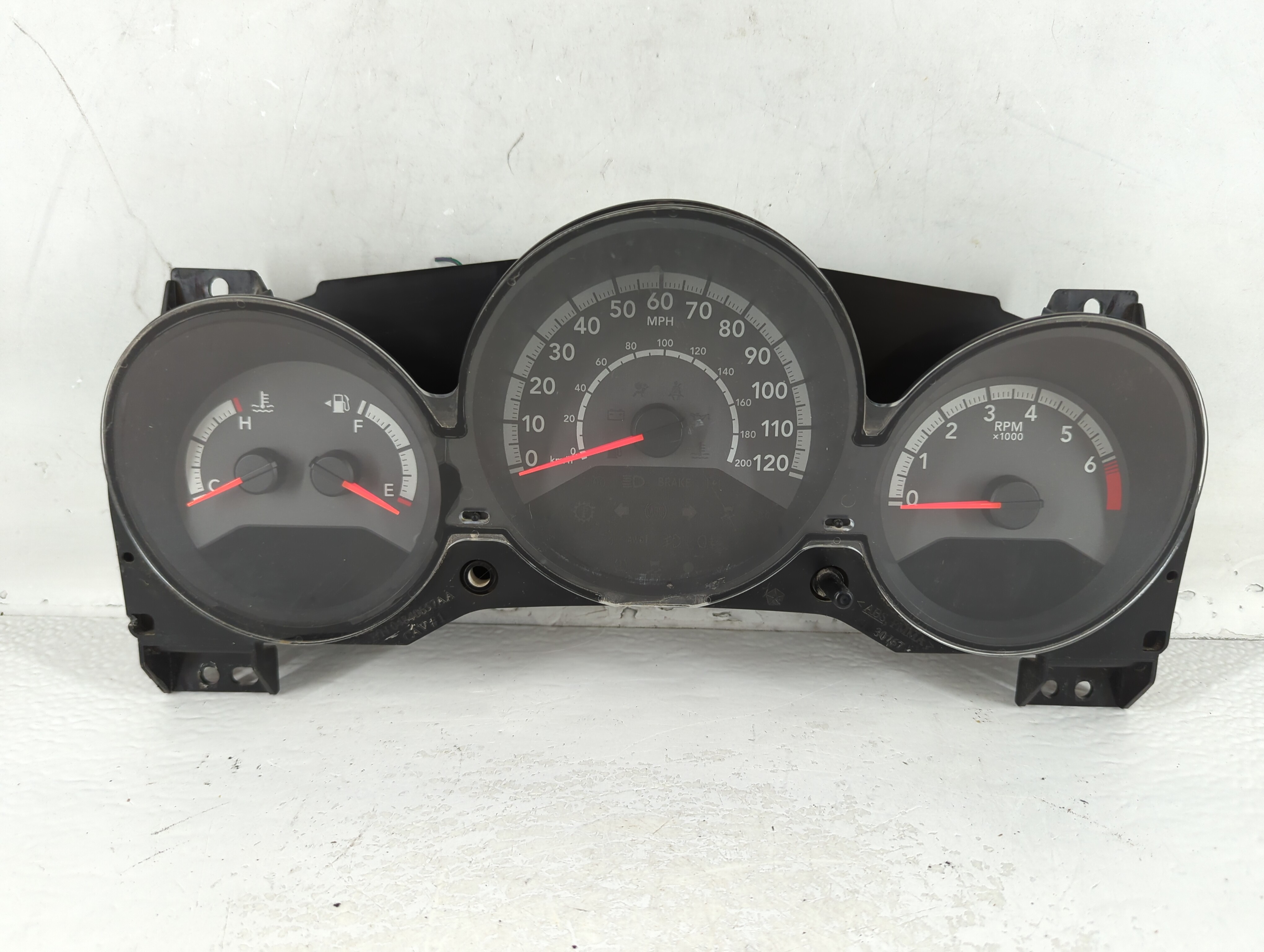 2010-2010 Dodge Caliber Speedometer Instrument Cluster Gauges P68036303ab 737338 - Oemusedautoparts1.com