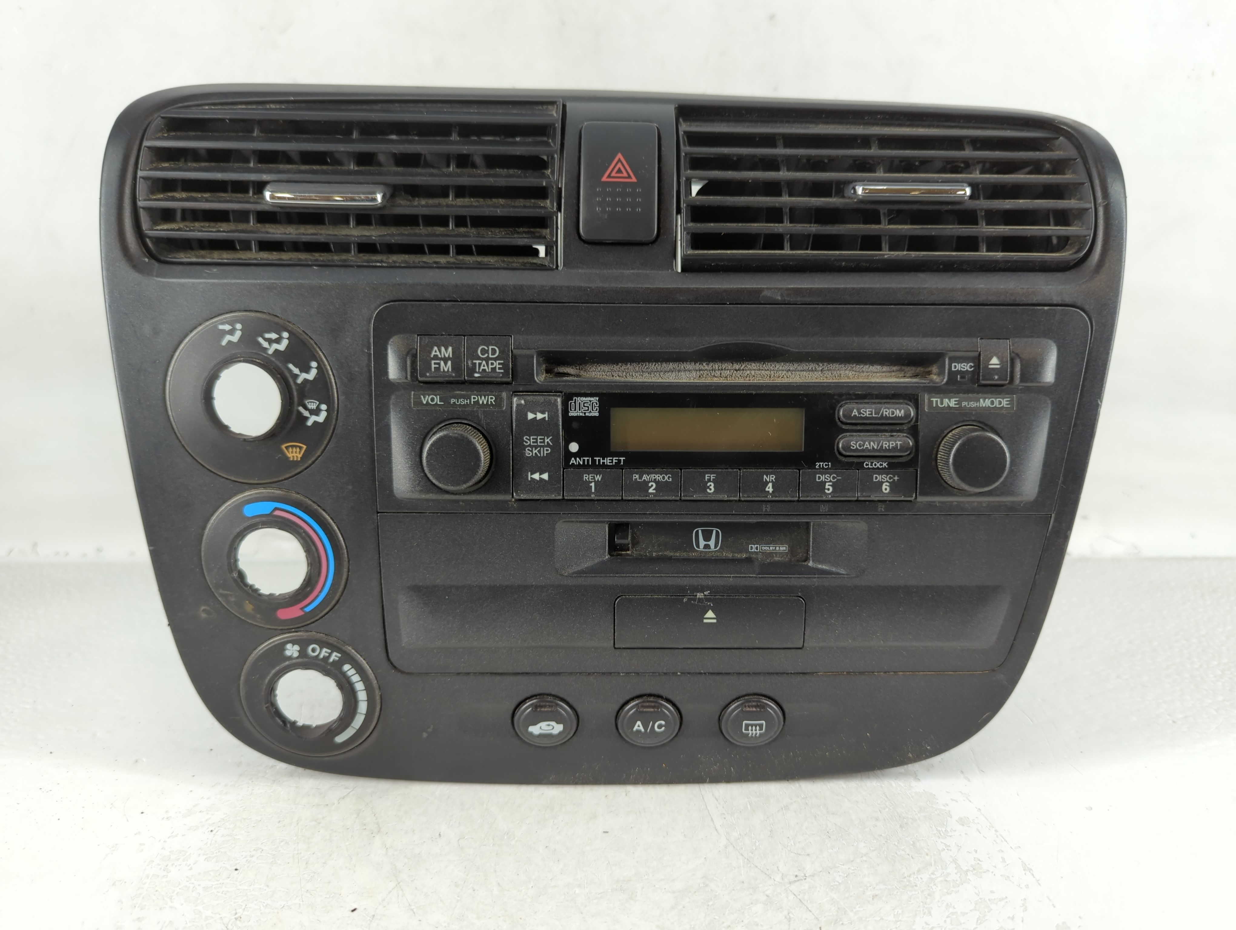 2003 Honda Civic Am Fm Cd Player Radio Receiver 737975 - Oemusedautoparts1.com