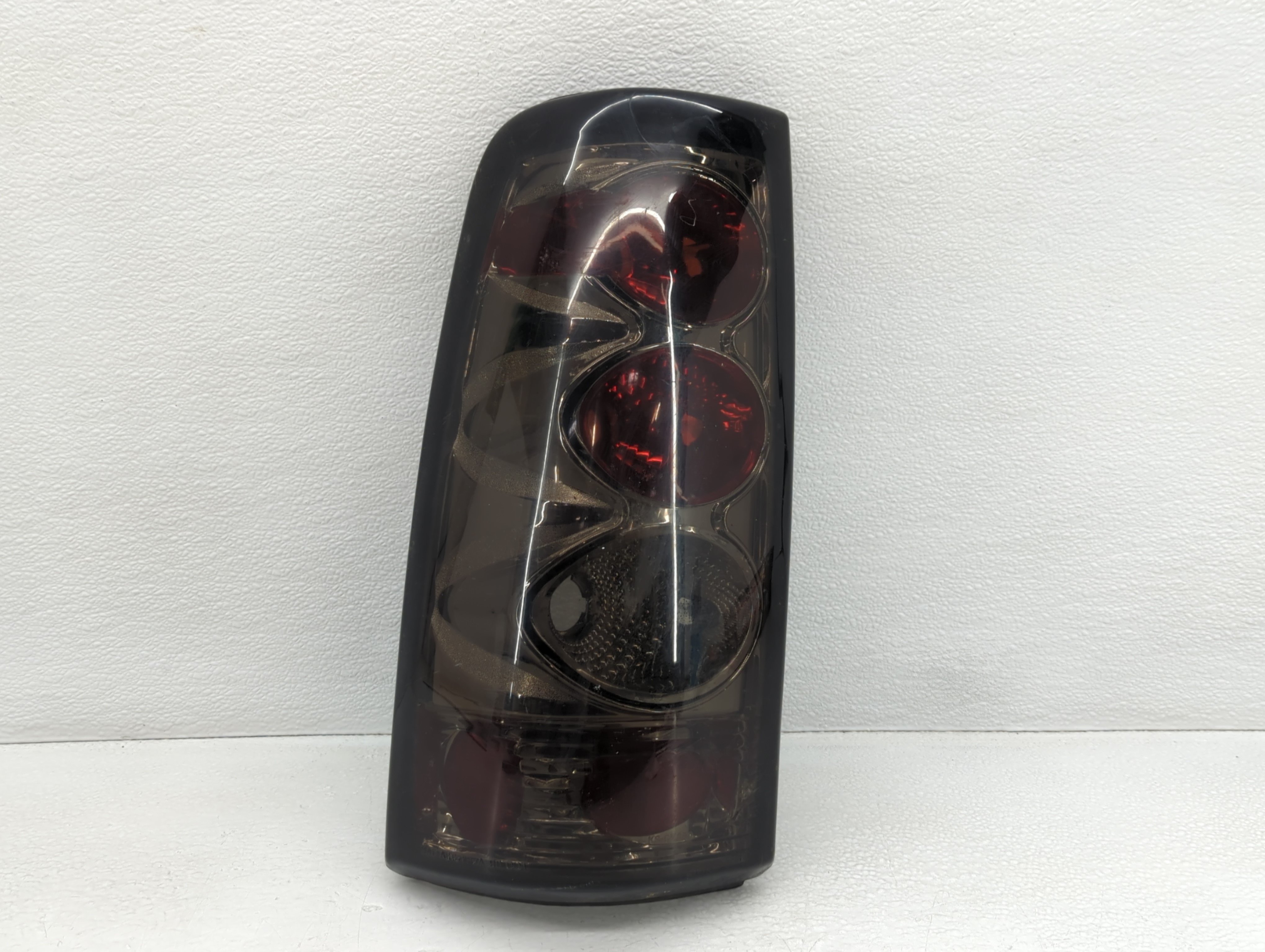 Picture of 2004 Chevrolet Silverado 1500 Driver Left Side Tail Light Taillight Oem 738133