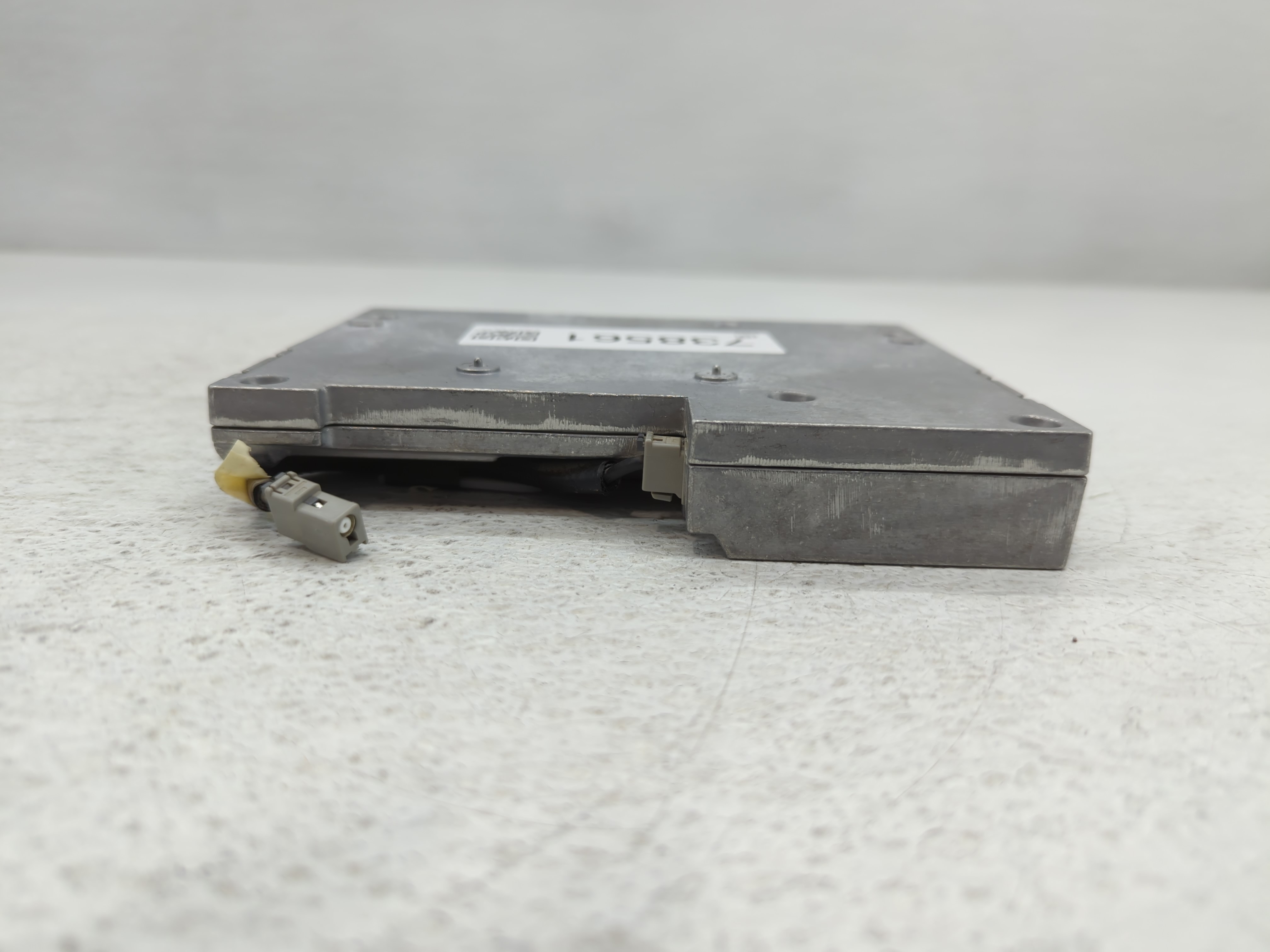 2014 Toyota Prius Am Fm Cd Player Radio Receiver 738561 - Oemusedautoparts1.com