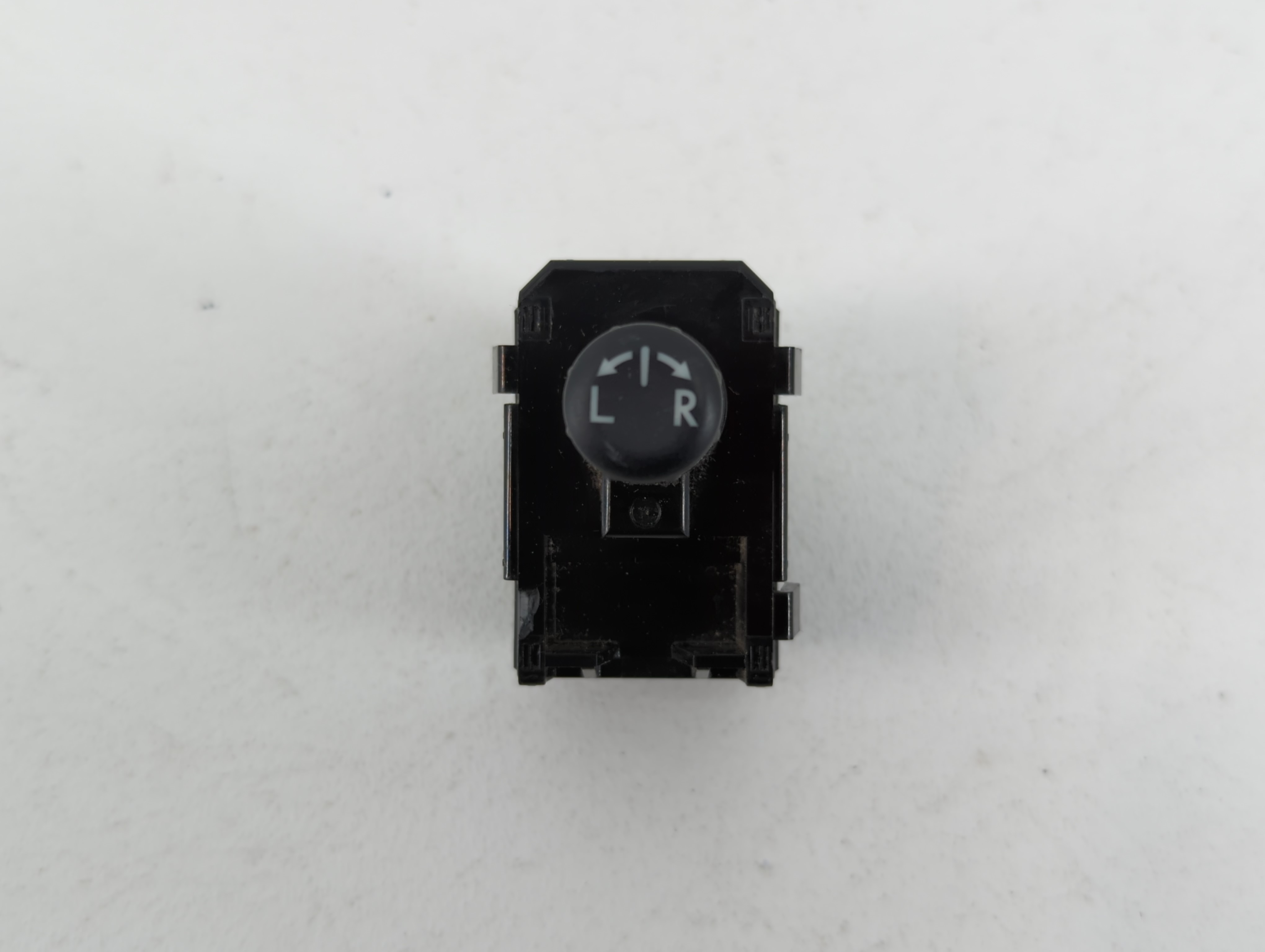 2015 Subaru Forester Driver Left Door Master Power Window Switch 738602 - Oemusedautoparts1.com