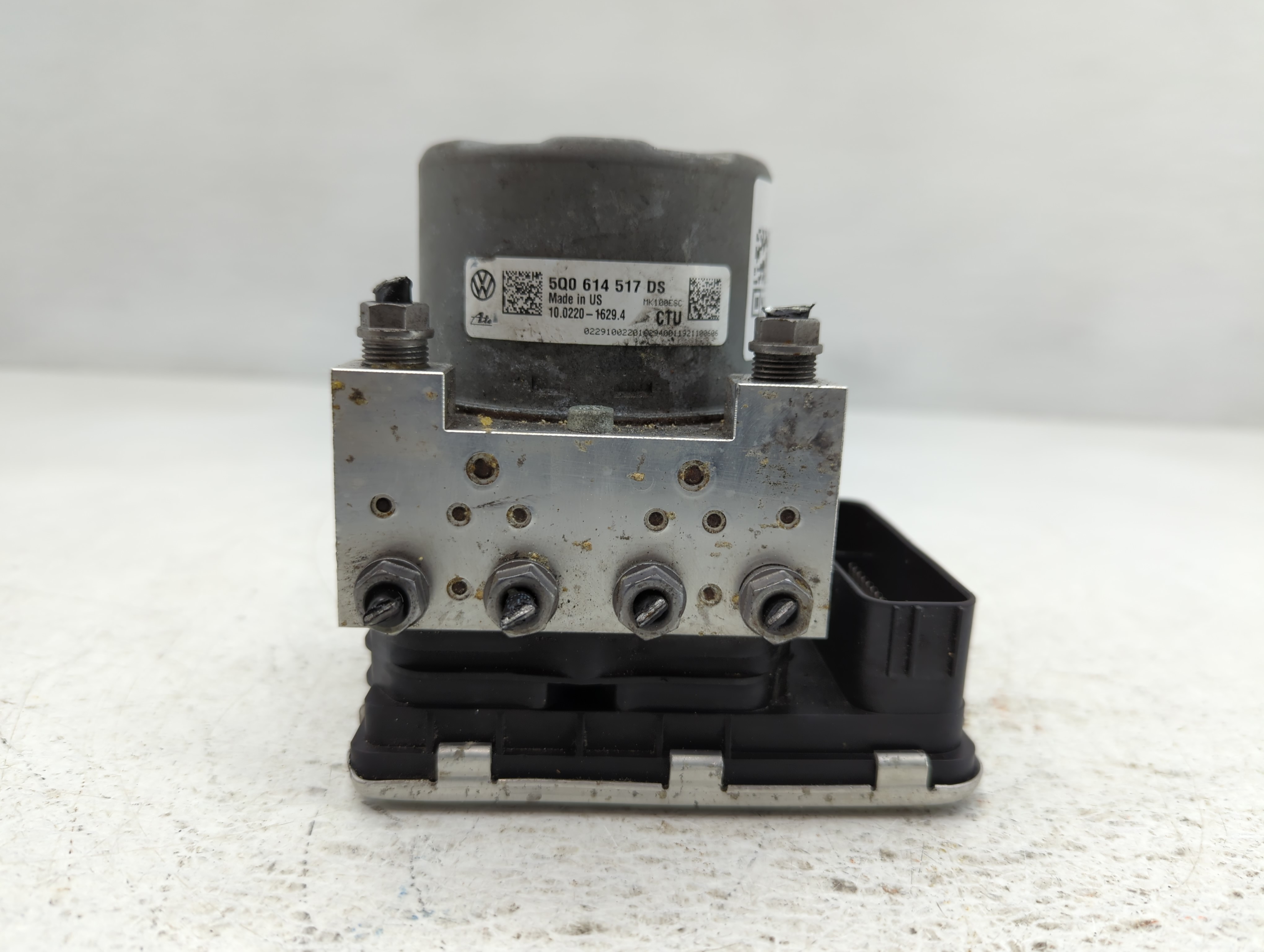 2019 Volkswagen Atlas Abs Pump Control Module 738974 - Oemusedautoparts1.com