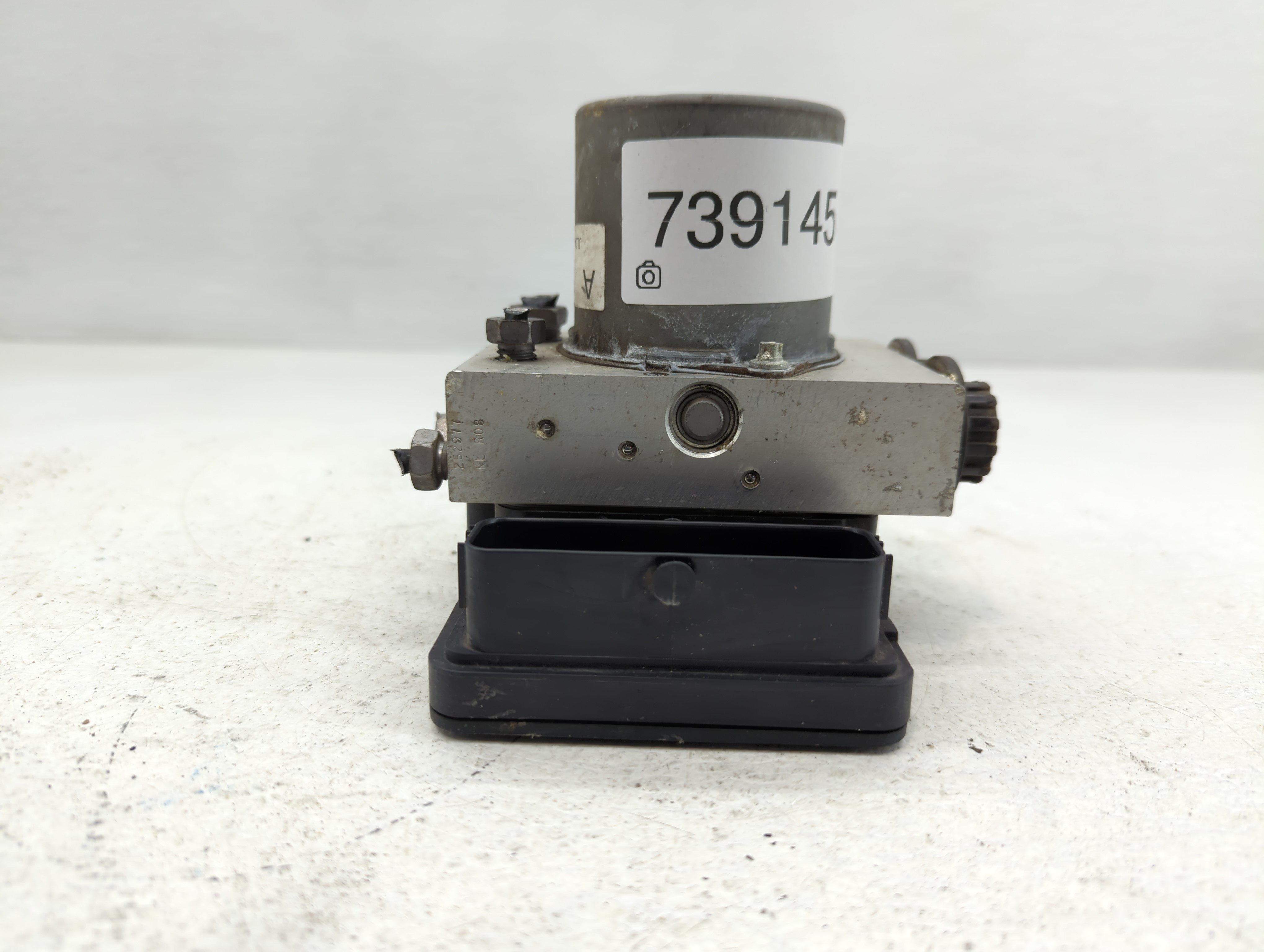 Ford F-150 Abs Pump Control Module 739145 - Oemusedautoparts1.com