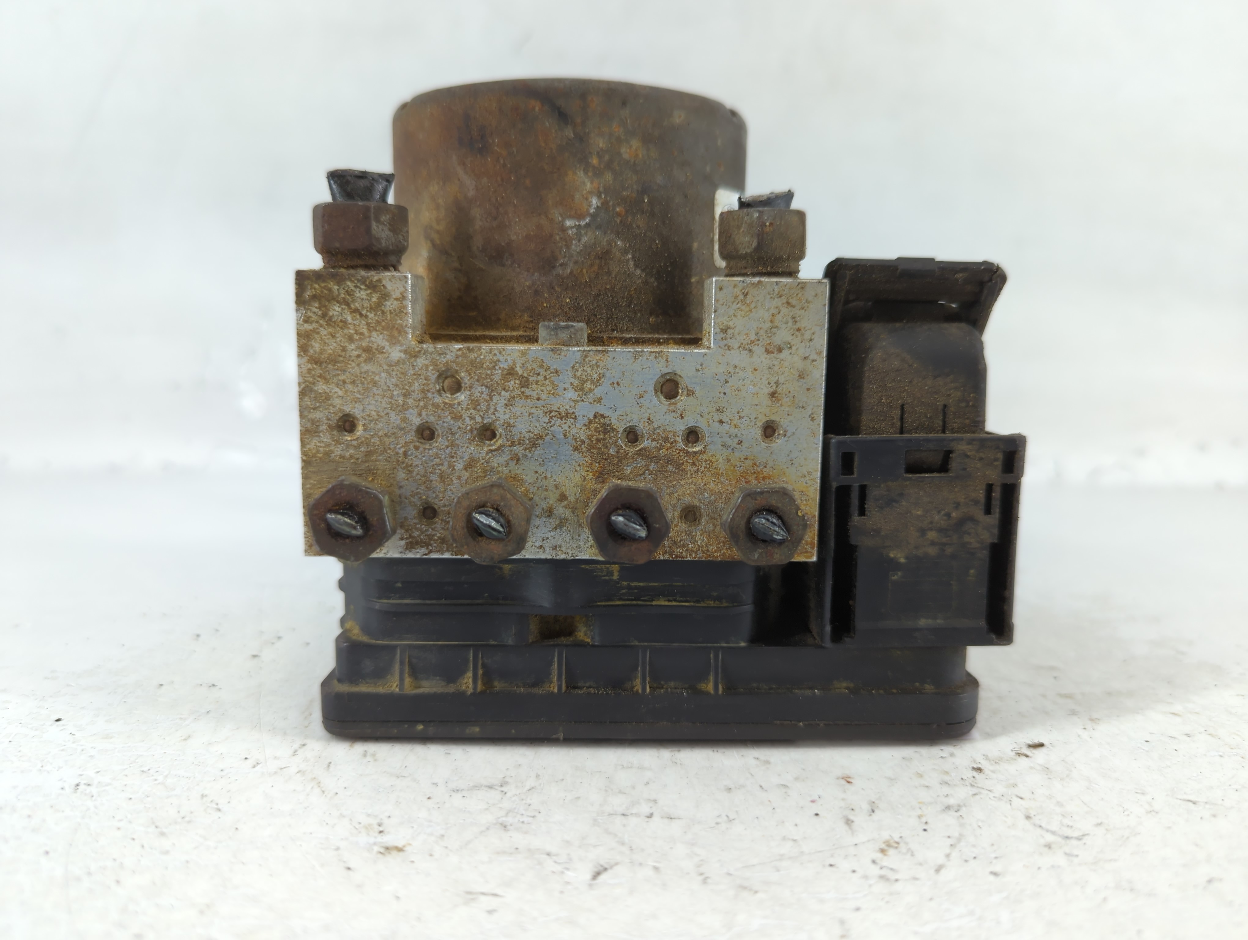 2017 Ford Explorer Abs Pump Control Module 739156 - Oemusedautoparts1.com