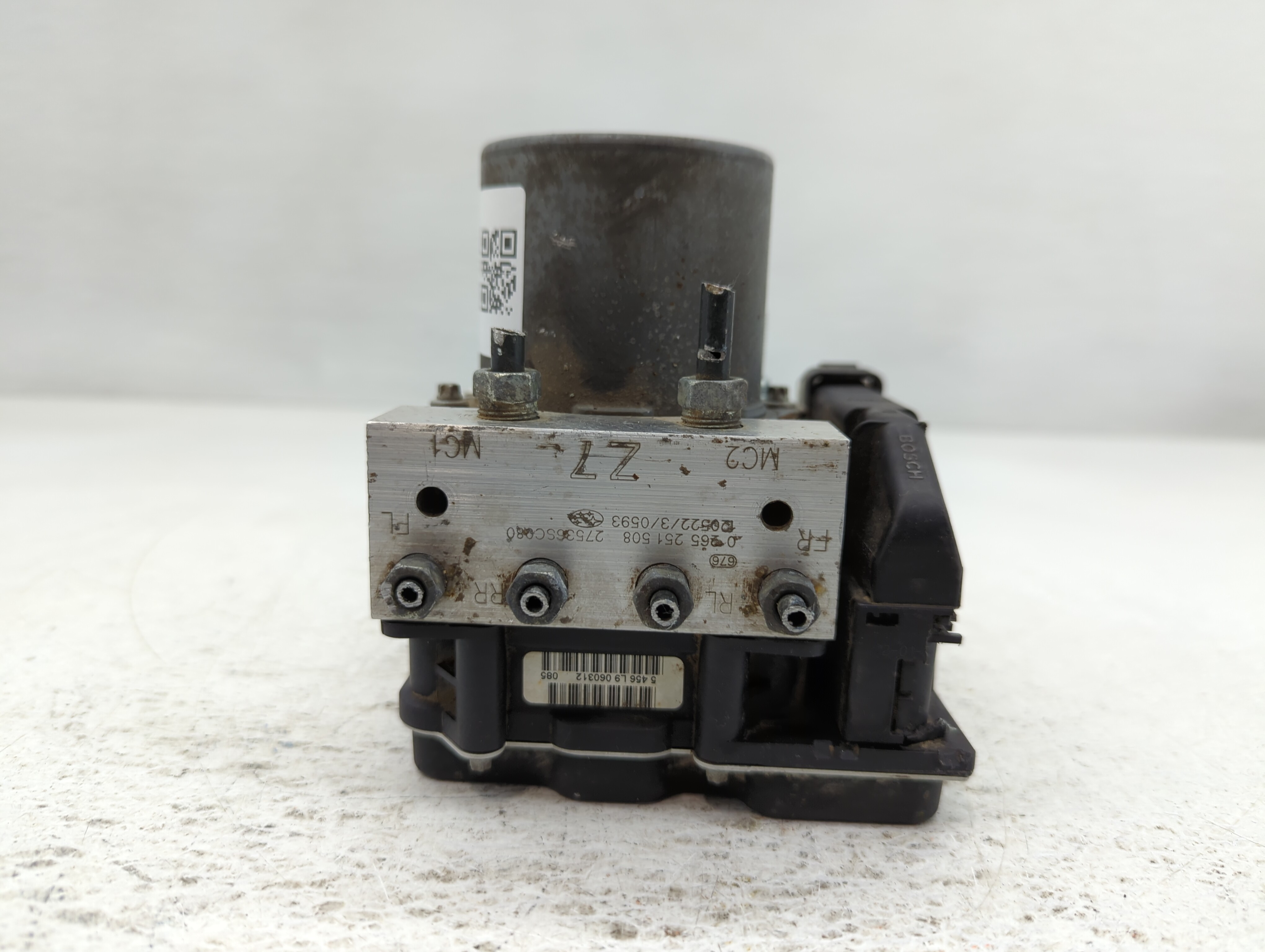 2013 Subaru Forester Abs Pump Control Module 739633 - Oemusedautoparts1.com
