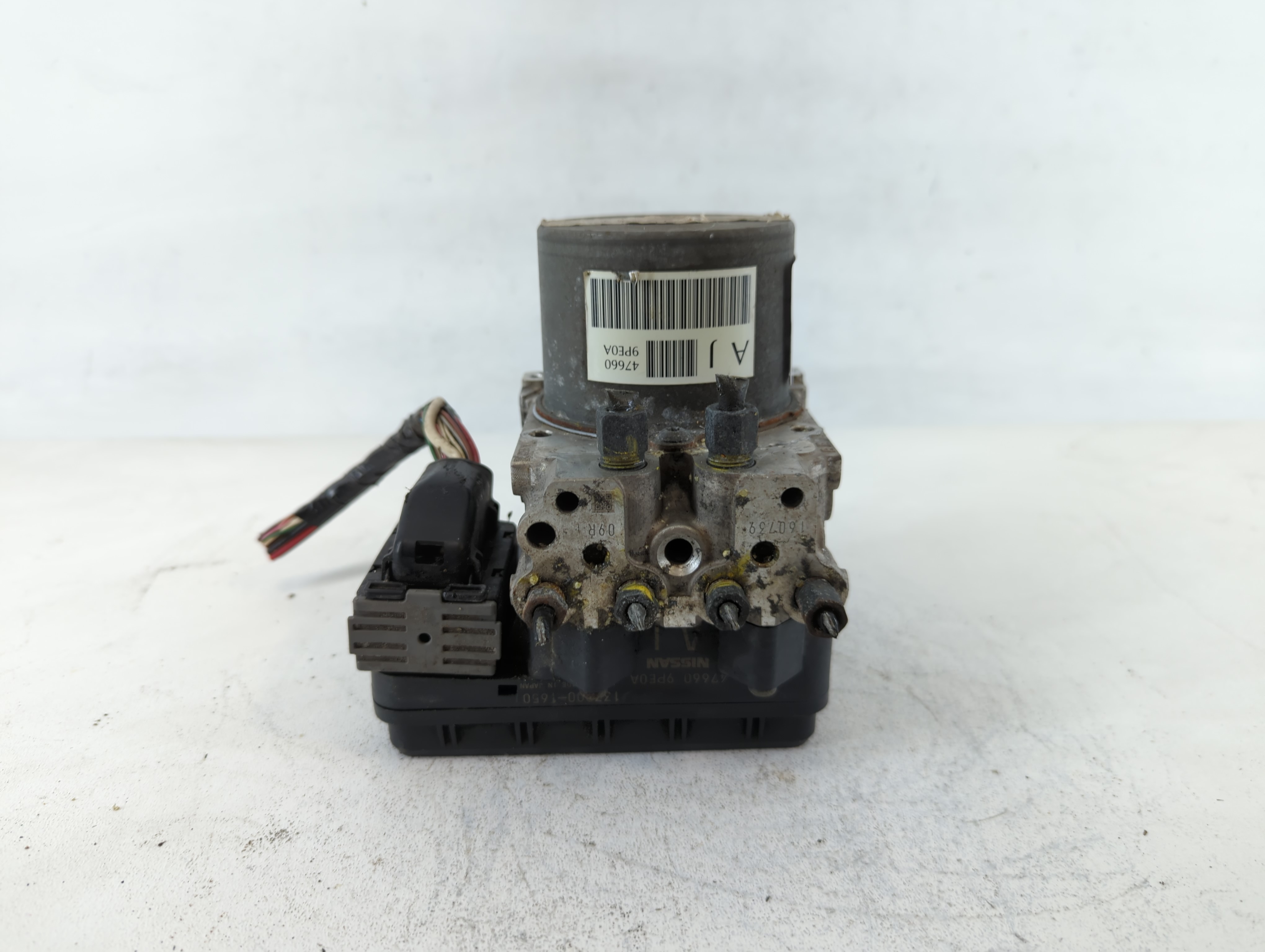 2014-2015 Nissan Pathfinder Abs Pump Control Module 739663 - Oemusedautoparts1.com
