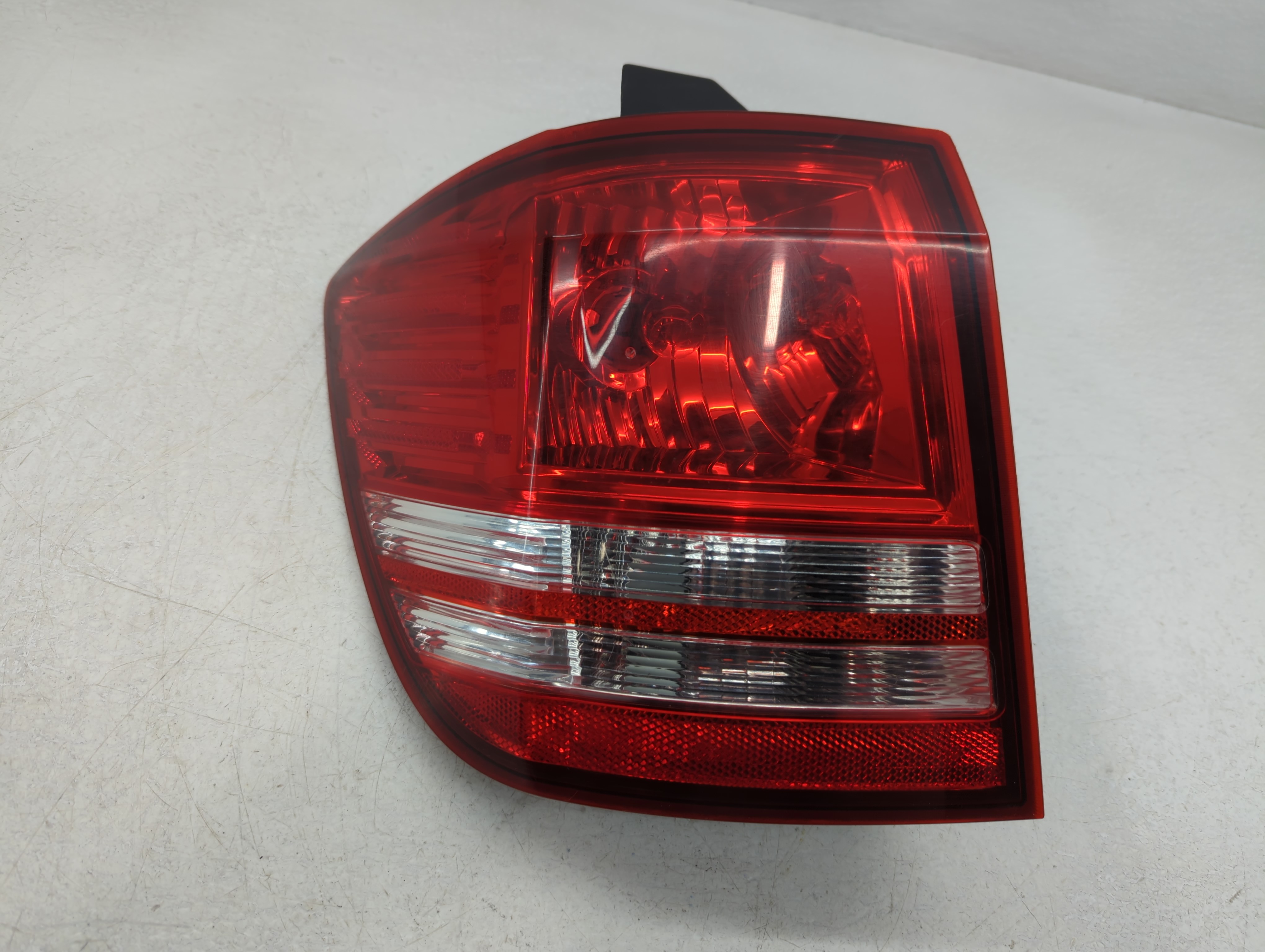 2009 Dodge Journey Driver Left Side Tail Light Taillight Oem 740113 - Oemusedautoparts1.com